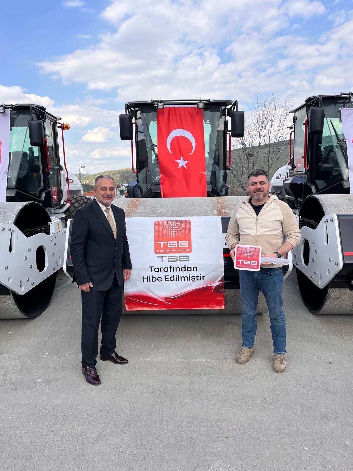 Aydın’daki Belediyelere Araç Desteği Filolar Güçlendi (2)