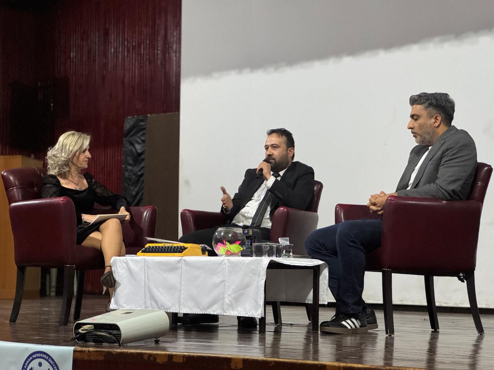 Aydinin Usta Gazetecileri Gelecegin Iletisimcileriyle Bulust 656419 39C8Fd