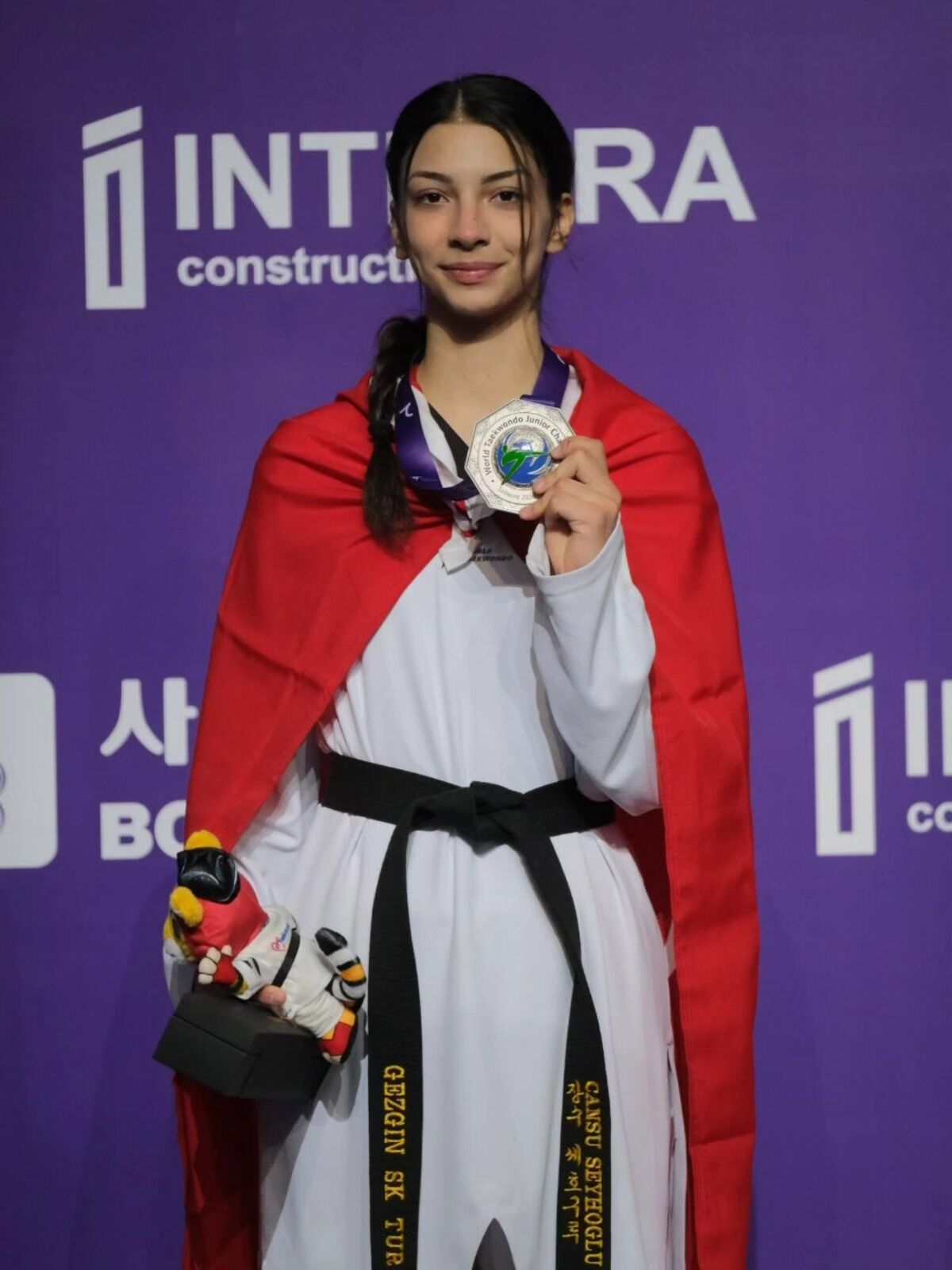 Aydınlı Milli Sporcu Cansu Dünya İkinciliğiyle Gurur Yaşattı: Tebrik Mesajları Yağdı