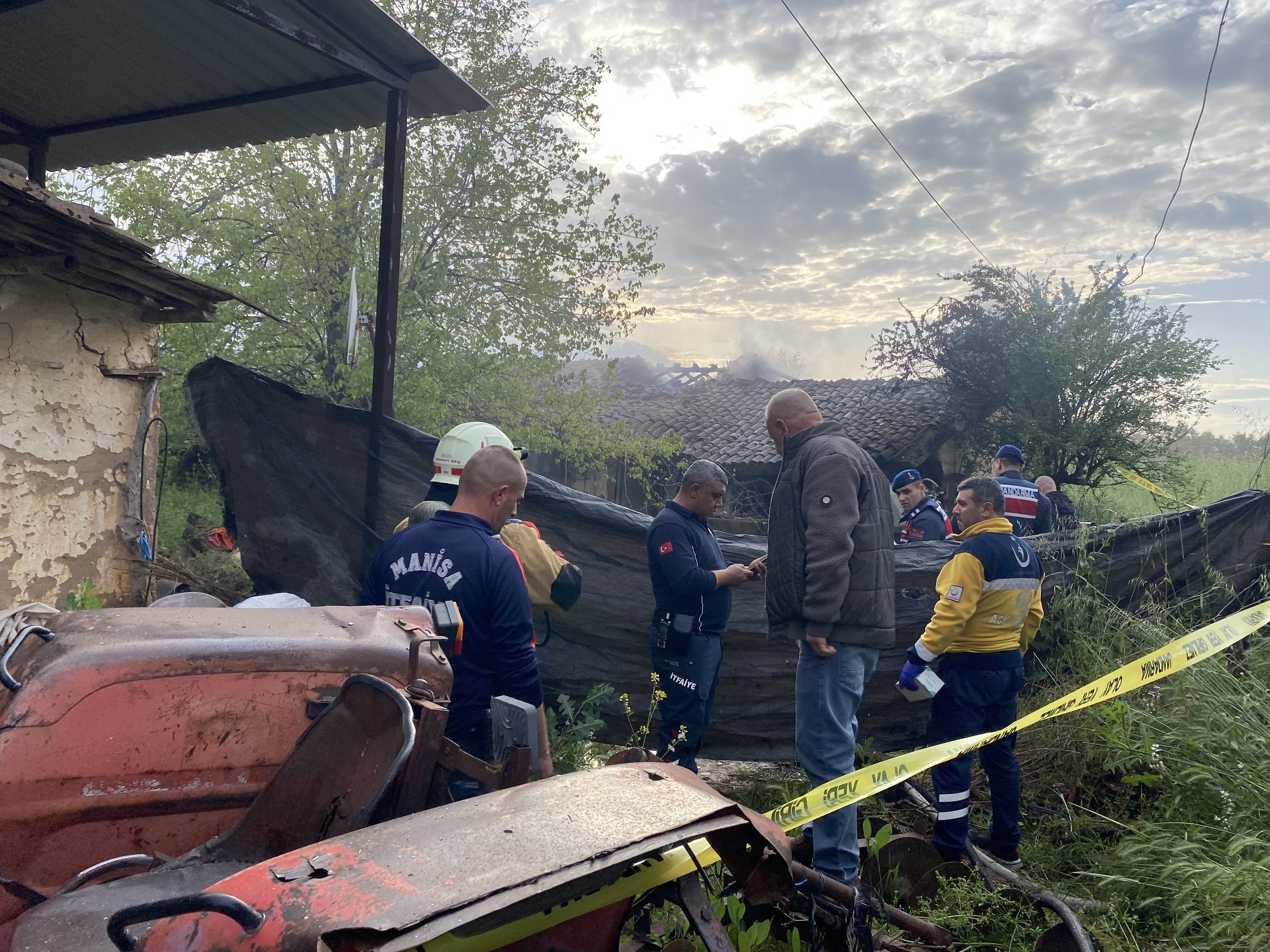 Bağ Evinde Yangın! 1 Kişi Hayatını Kaybetti (4)