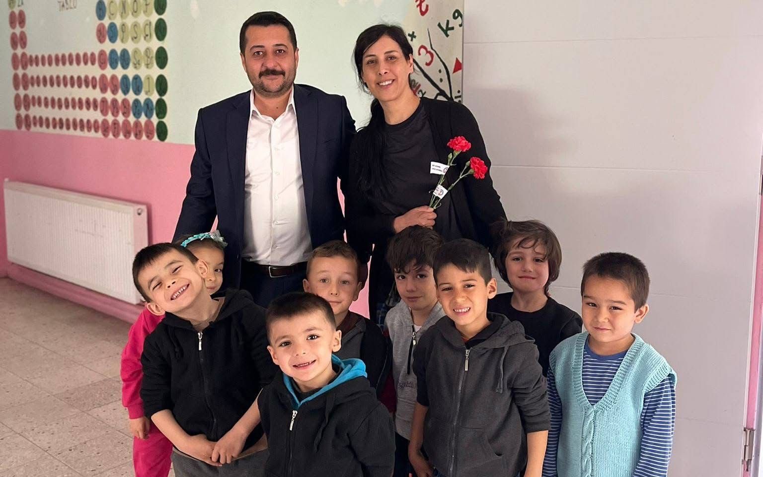 Baskan Dogancadan Ogretmenlere Jest Siddete Dikkat Cekti Int 656390 F2Dee5