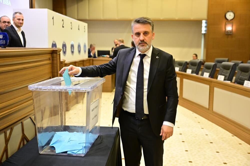 Bir belediye daha CHP'den AK Parti'ye geçti! 17 ilçeyi yakından ilgilendiriyor