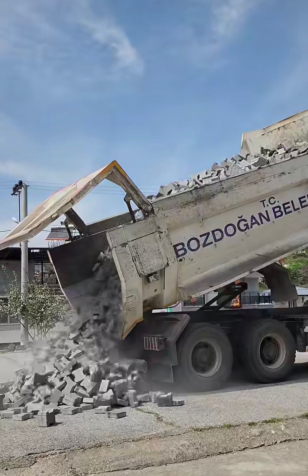 Bozdoganda Okullara Onemli Destek Temizlikten Sonra Parke Ta 655510 E23C9D