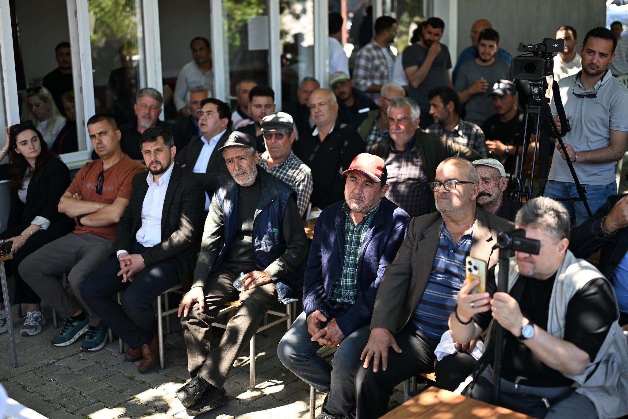 Bozdoğanlı Üretici Gölge Bakanla Buluştu “Bereketli Toprakları Yeniden Ayağa Kaldıracağız” (3)