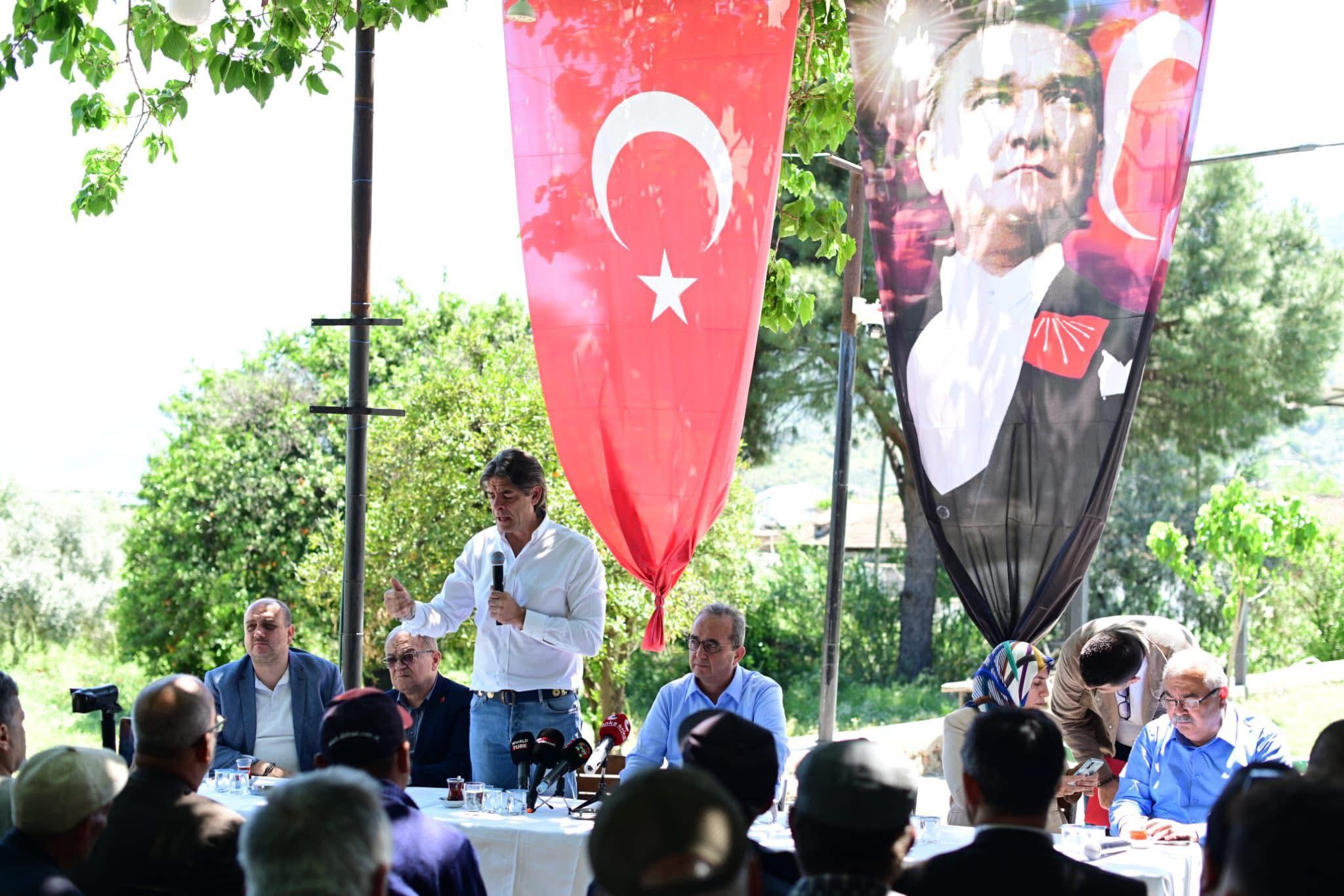 Bozdoğanlı Üretici Gölge Bakanla Buluştu “Bereketli Toprakları Yeniden Ayağa Kaldıracağız” (4)