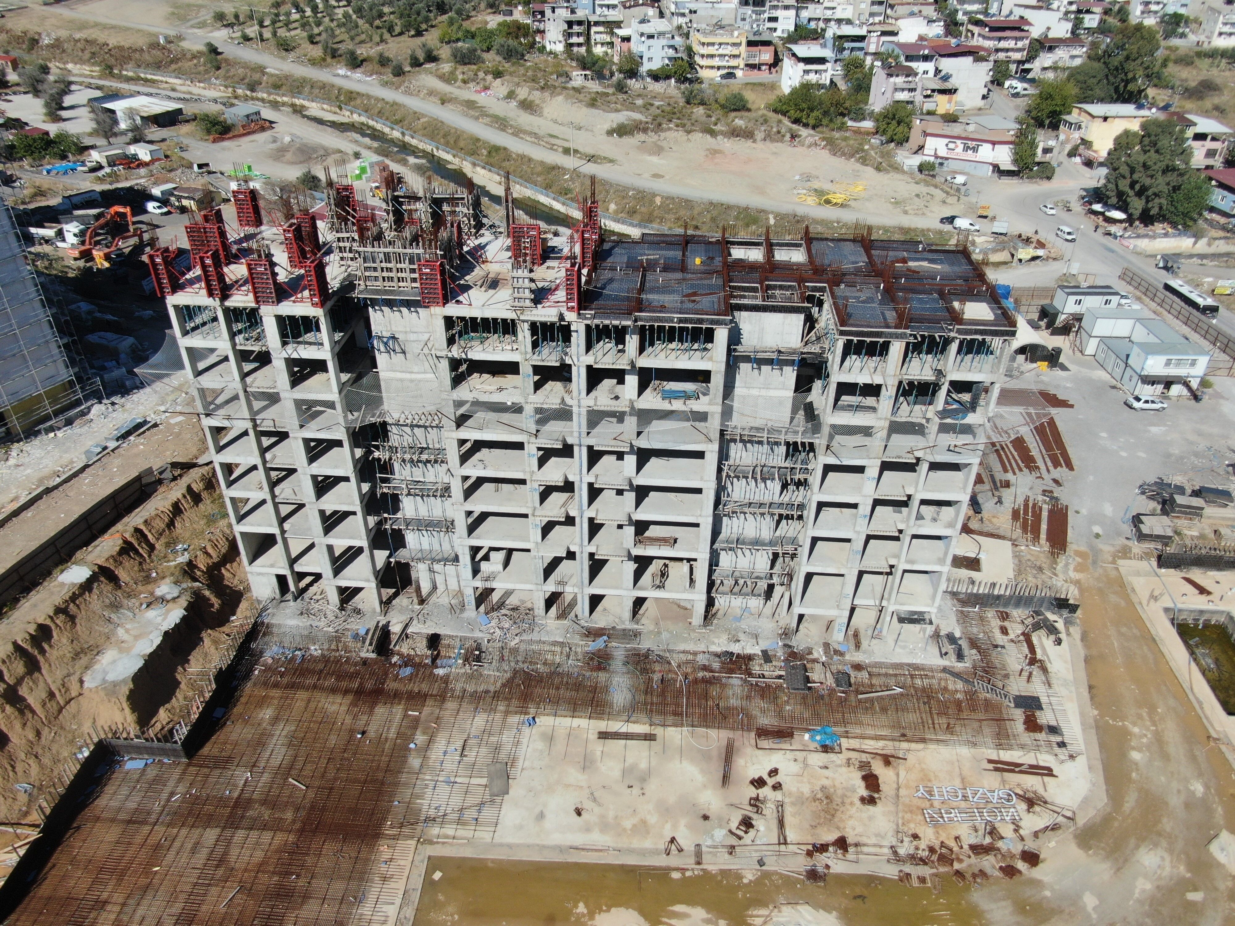 CHP'ye büyük şok! İl başkanı ve beraberindeki 8 kişi tutuklandı