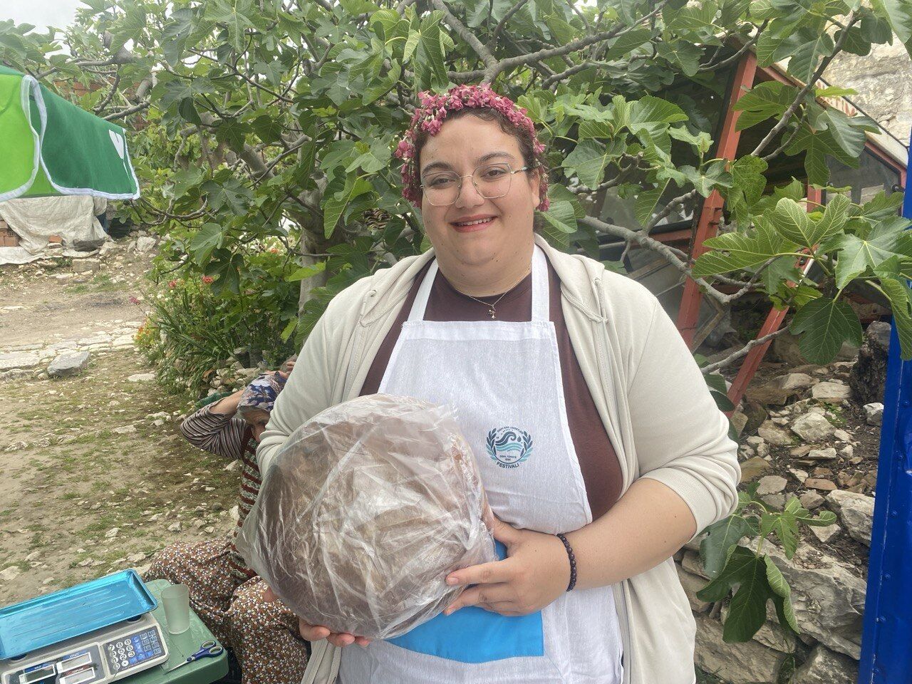 Didim’deki festivalde asırlık ekmek turistlerin gözdesi oldu