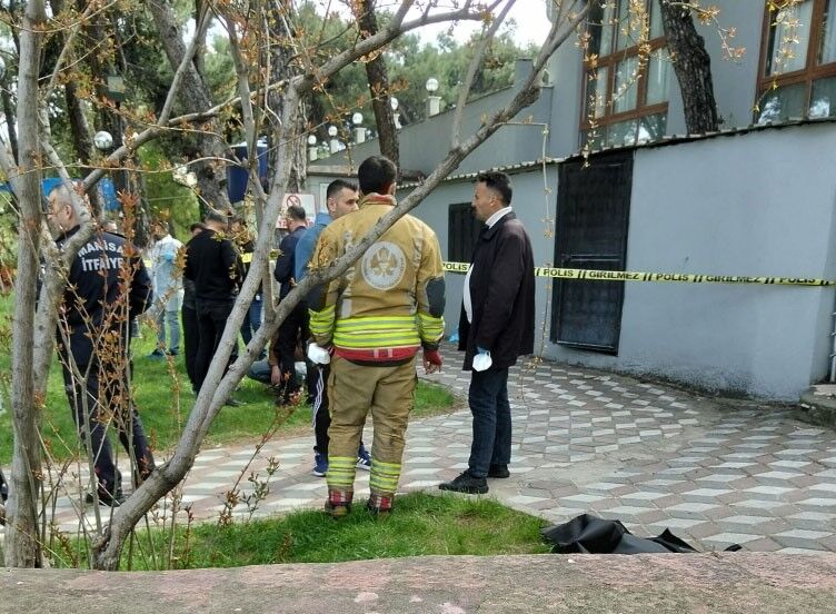 Düğün salonu deposunda sır dolu ölüm!