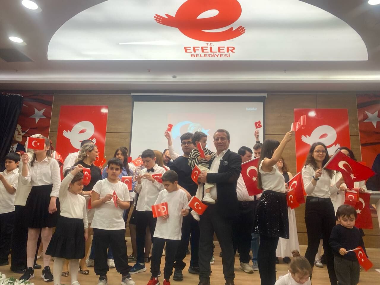 Efeler’de 2 Nisan Dünya Otizm Günü Etkinliği (3)