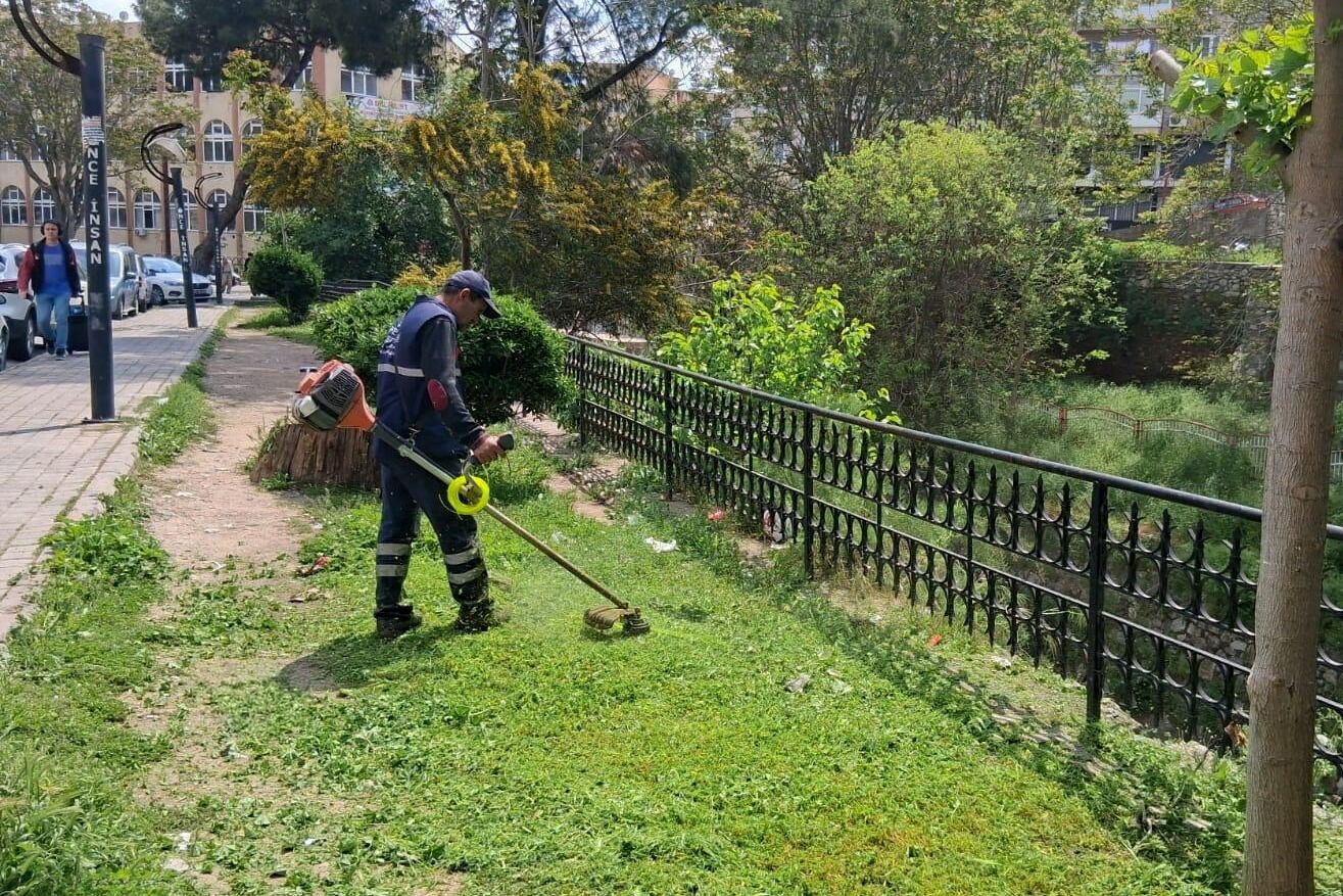 Efeler’in sokakları daha düzenli: Üç mahallede kapsamlı temizlik yapıldı