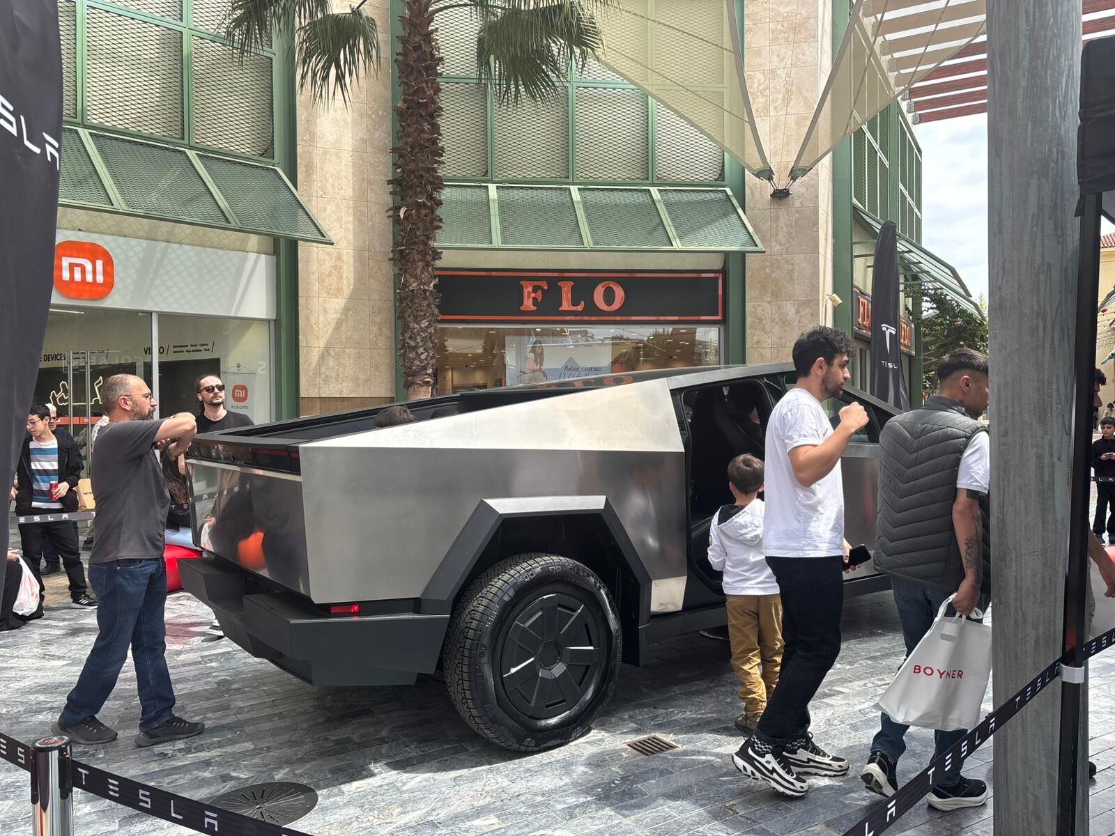 Goren Donup Bir Daha Bakti Tesla Cybertruck Aydina Geldi 657328 Bb818C