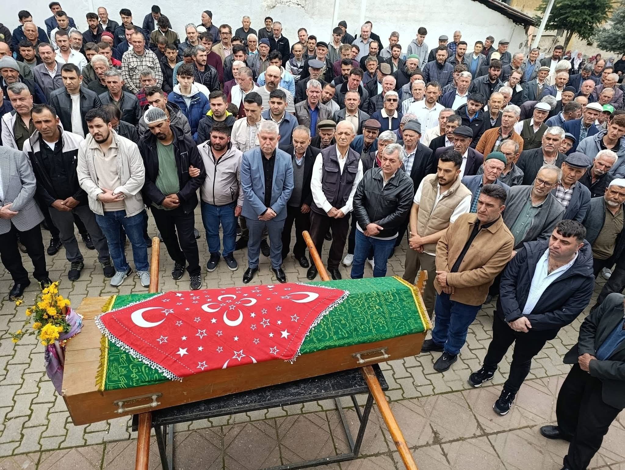 Karnındaki bebeğiyle can veren genç kadın sonsuzluğa uğurlandı