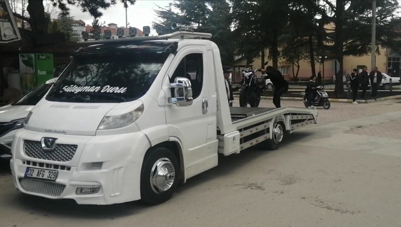 Kavşakta Feci Çarpışma! 2 Yaralı (2)