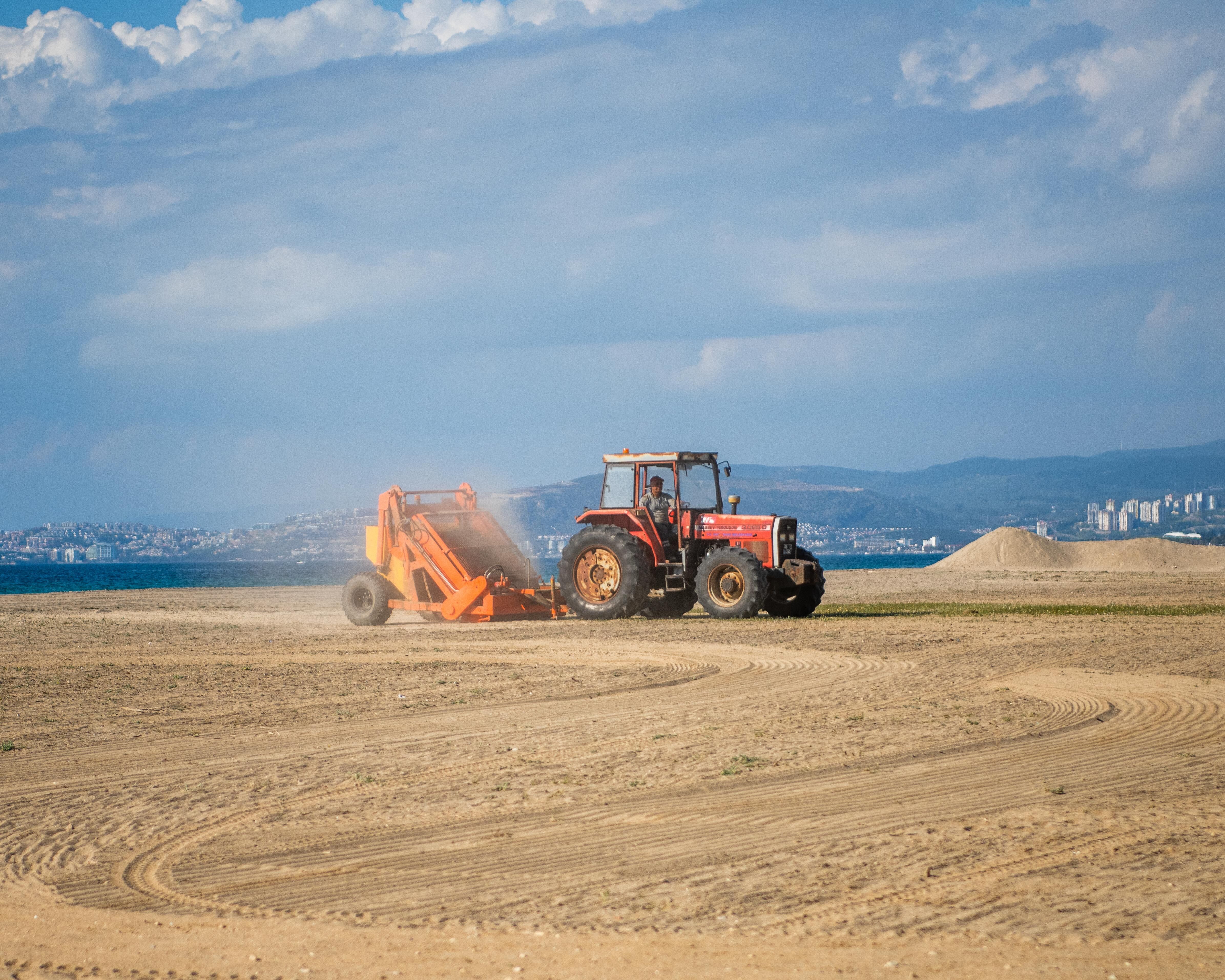 Kusadasi Plajlari Sezona Hazirlaniyor Ekiplerden Yogun Mesai 654071 674Dd80Ac1D43Fbeb2E8E39F92Bd5000