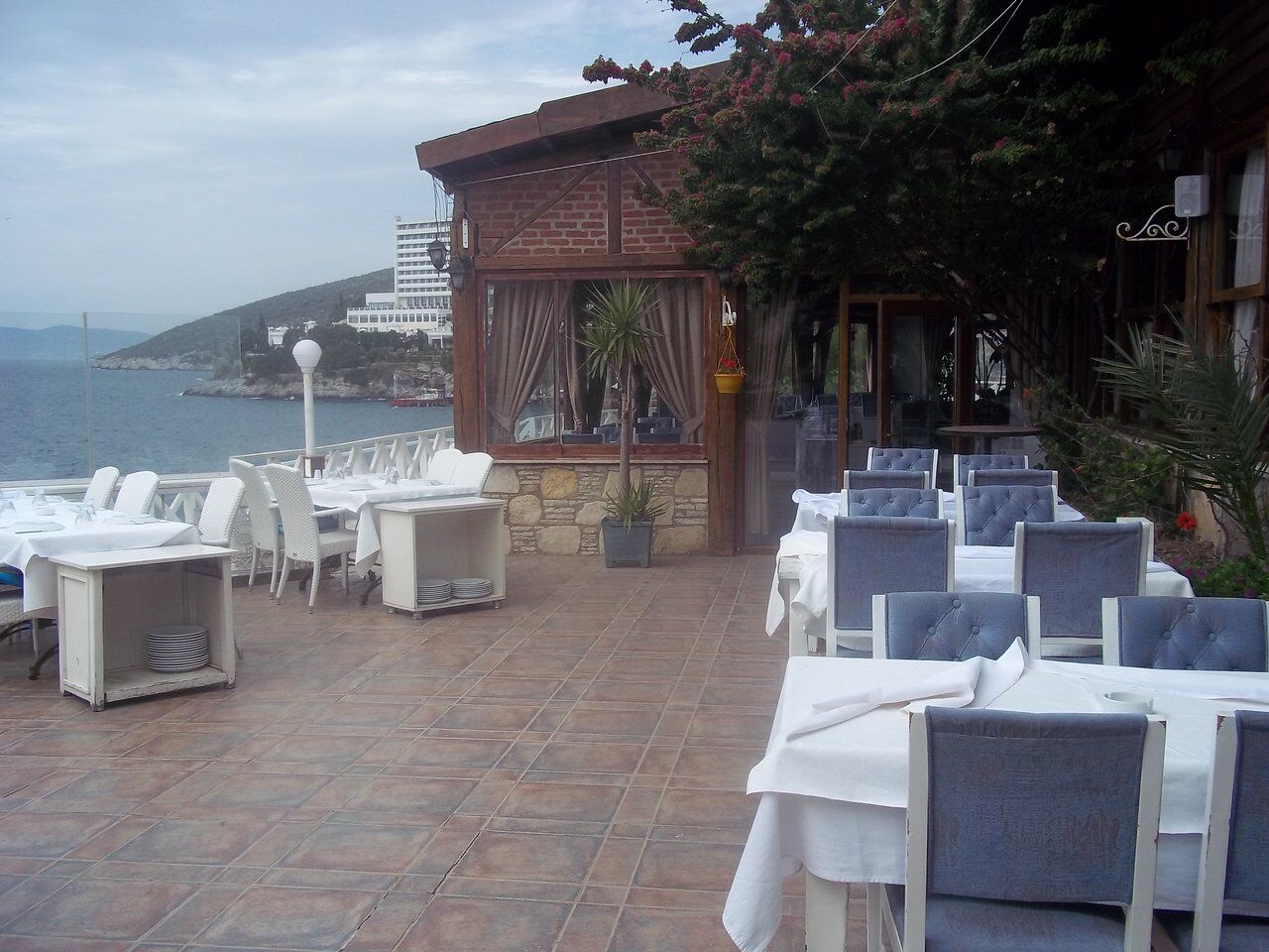 Kuşadası’nda Restoran Ücretleri