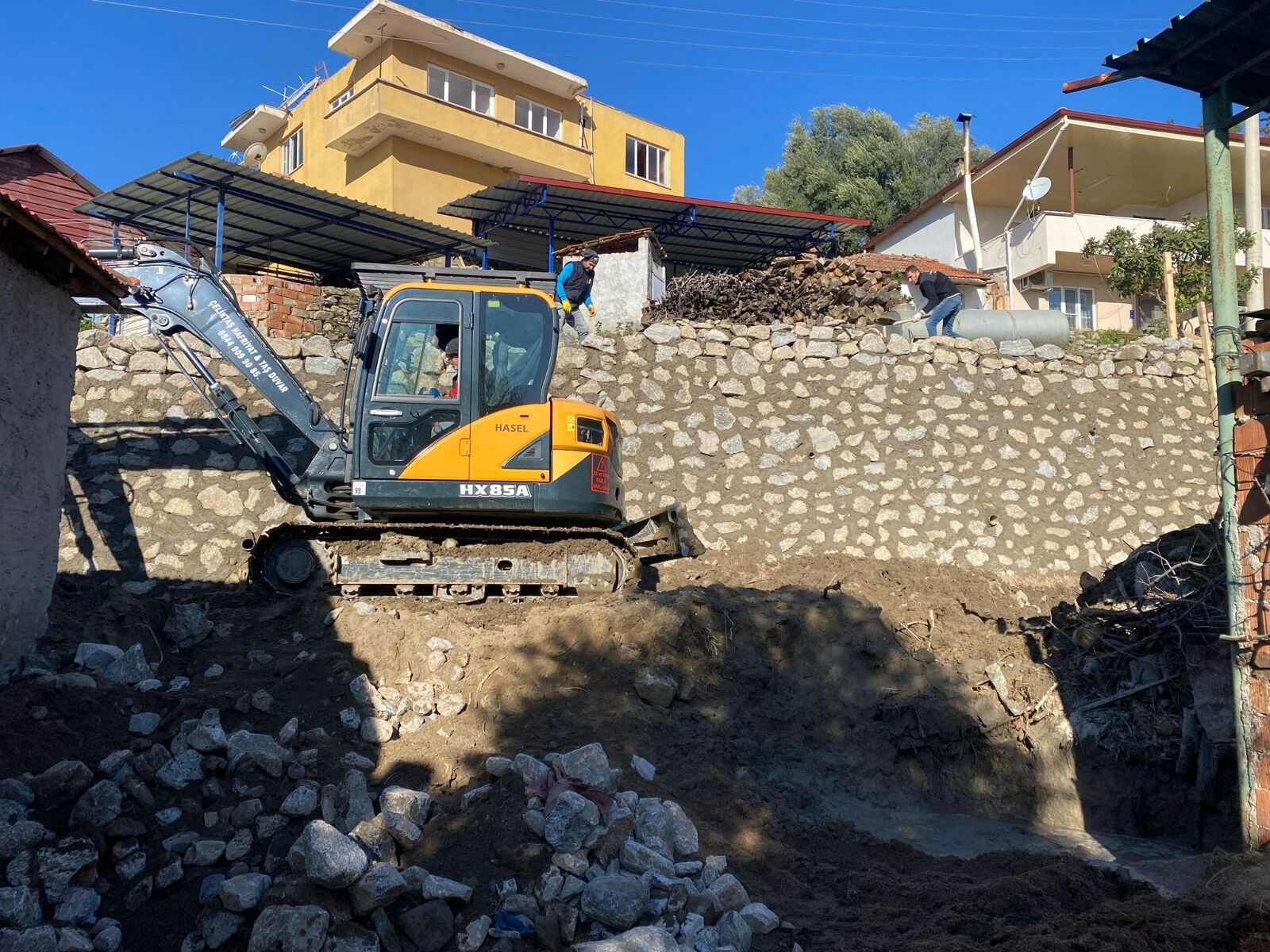 Kuyucak Belediyesi’nden Yol Güvenliğine Büyük Dokunuş (3)