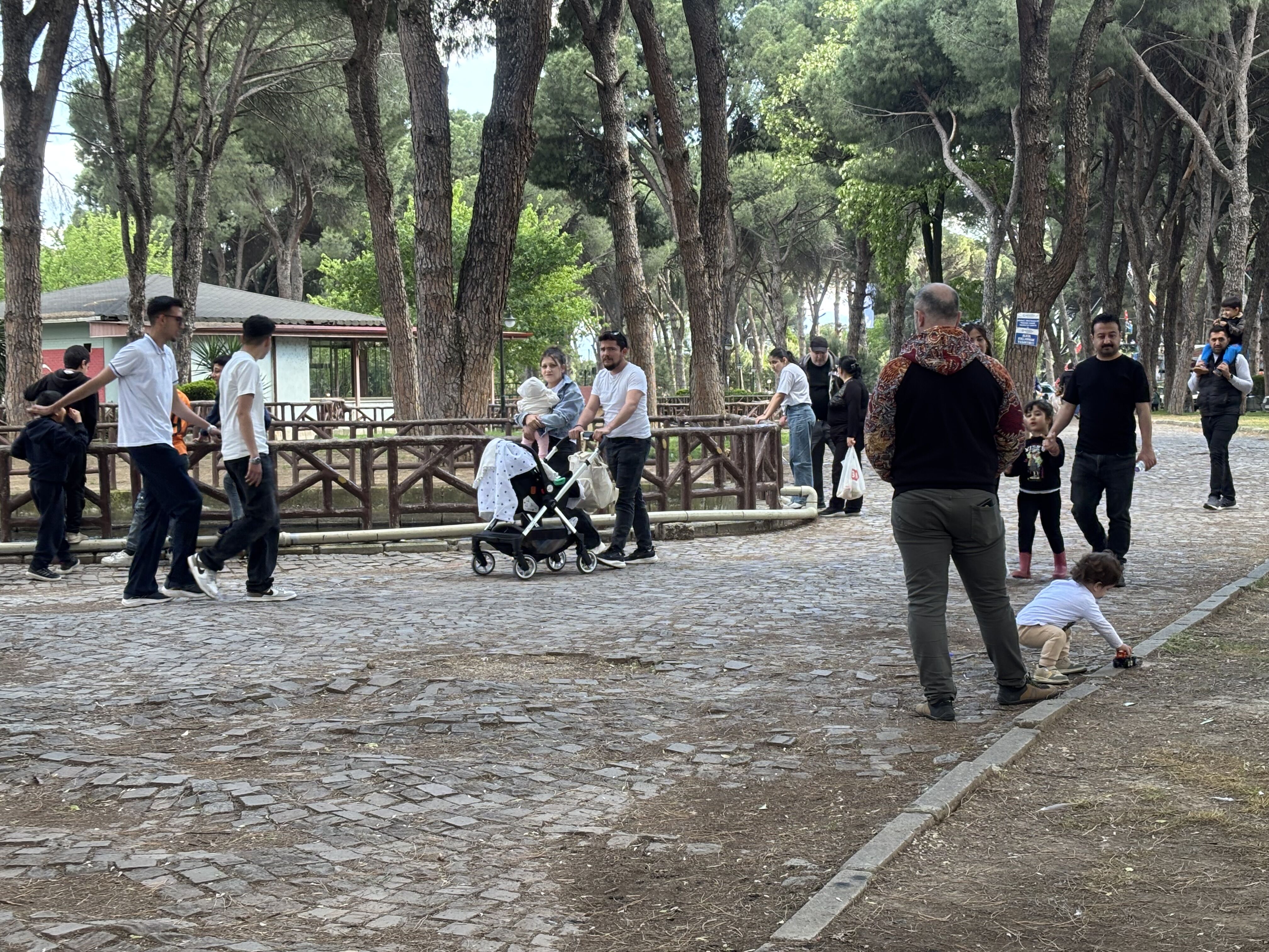 Nazilliler kendisini sokağa attı