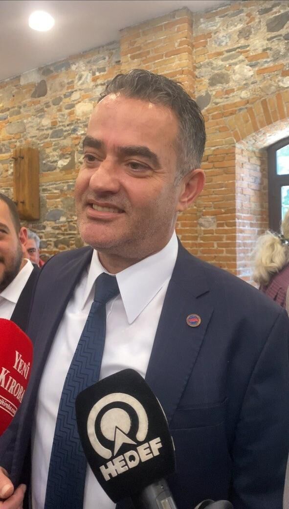 Özgür Arıcı’dan parti değişimi iddialarına cevap! “Ben zaten yuvamdayım”