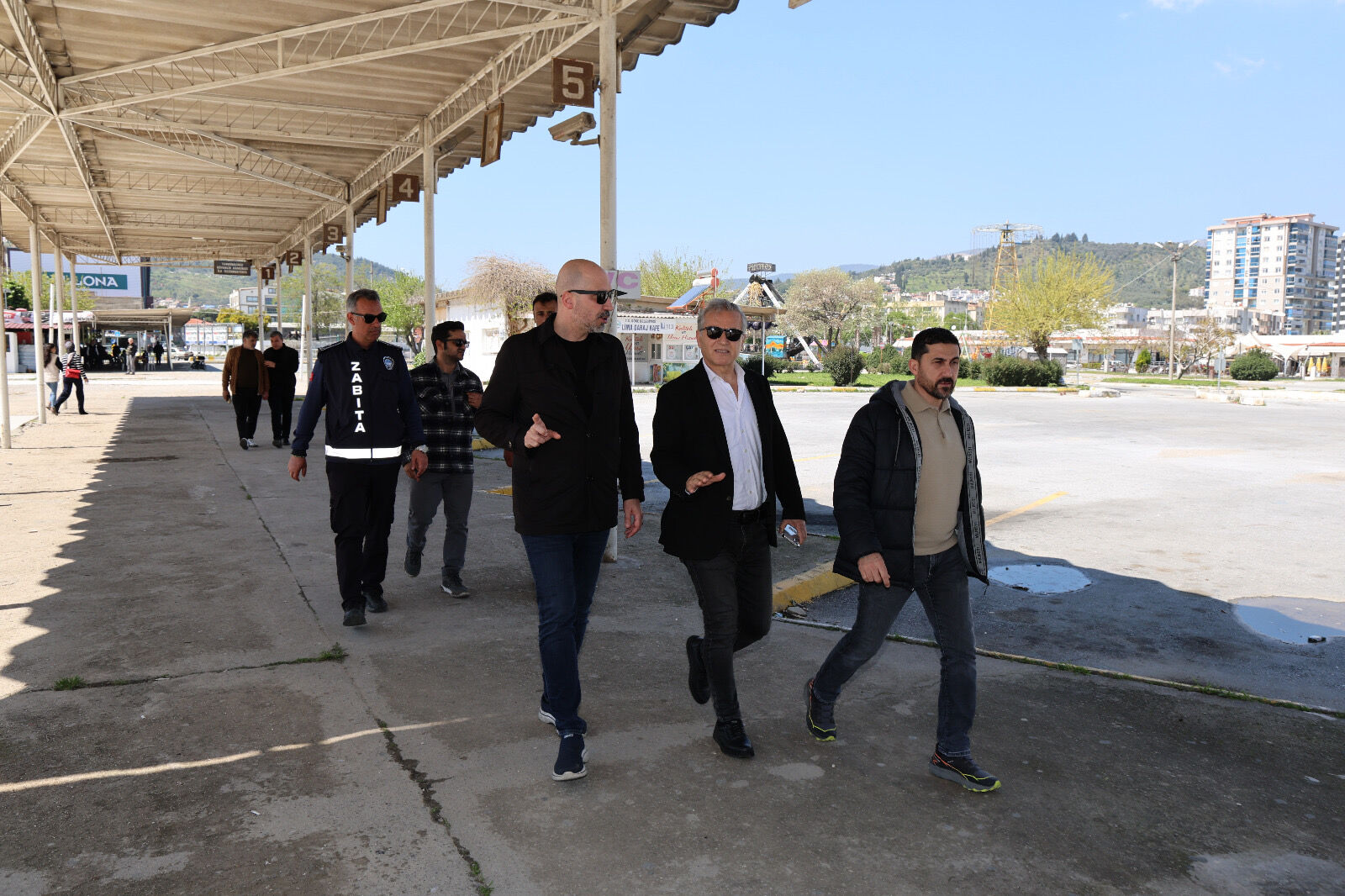 Söke’de eski otogar alanı düzenleniyor