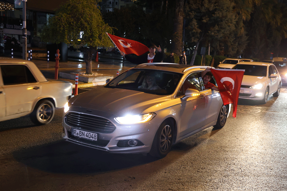 Türkiye’nin zaferi Aydın’da sokaklara taştı