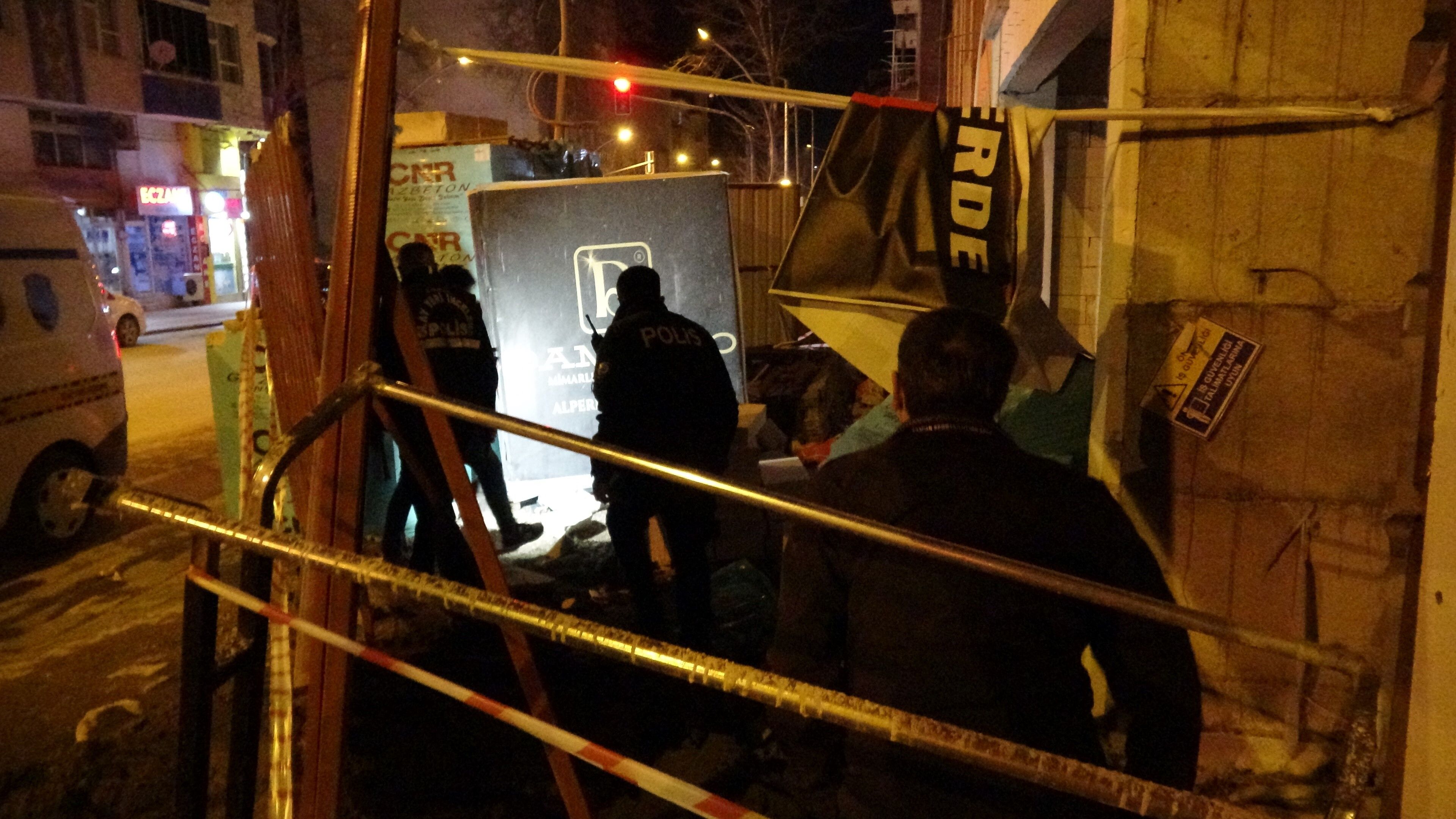 Tuvaletini yapmak isterken ağır yaralanan genç kurtarılamadı