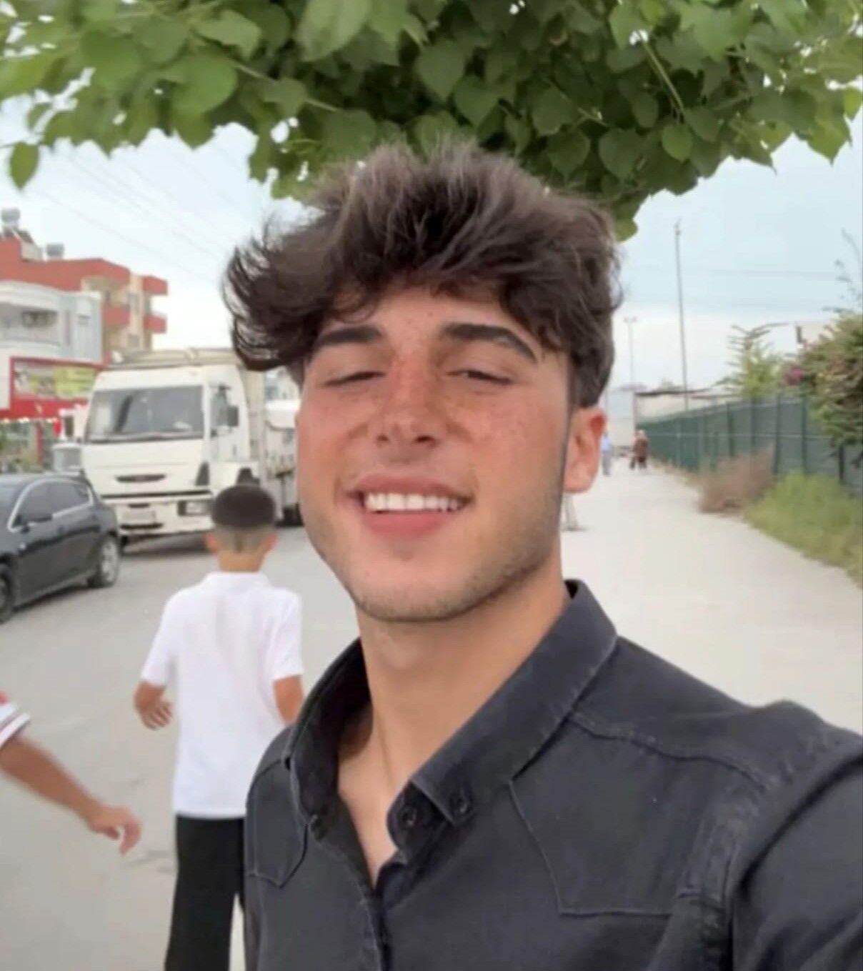 Yakılarak öldürüldüğünden şüphelenilen gencin babası adalet istedi