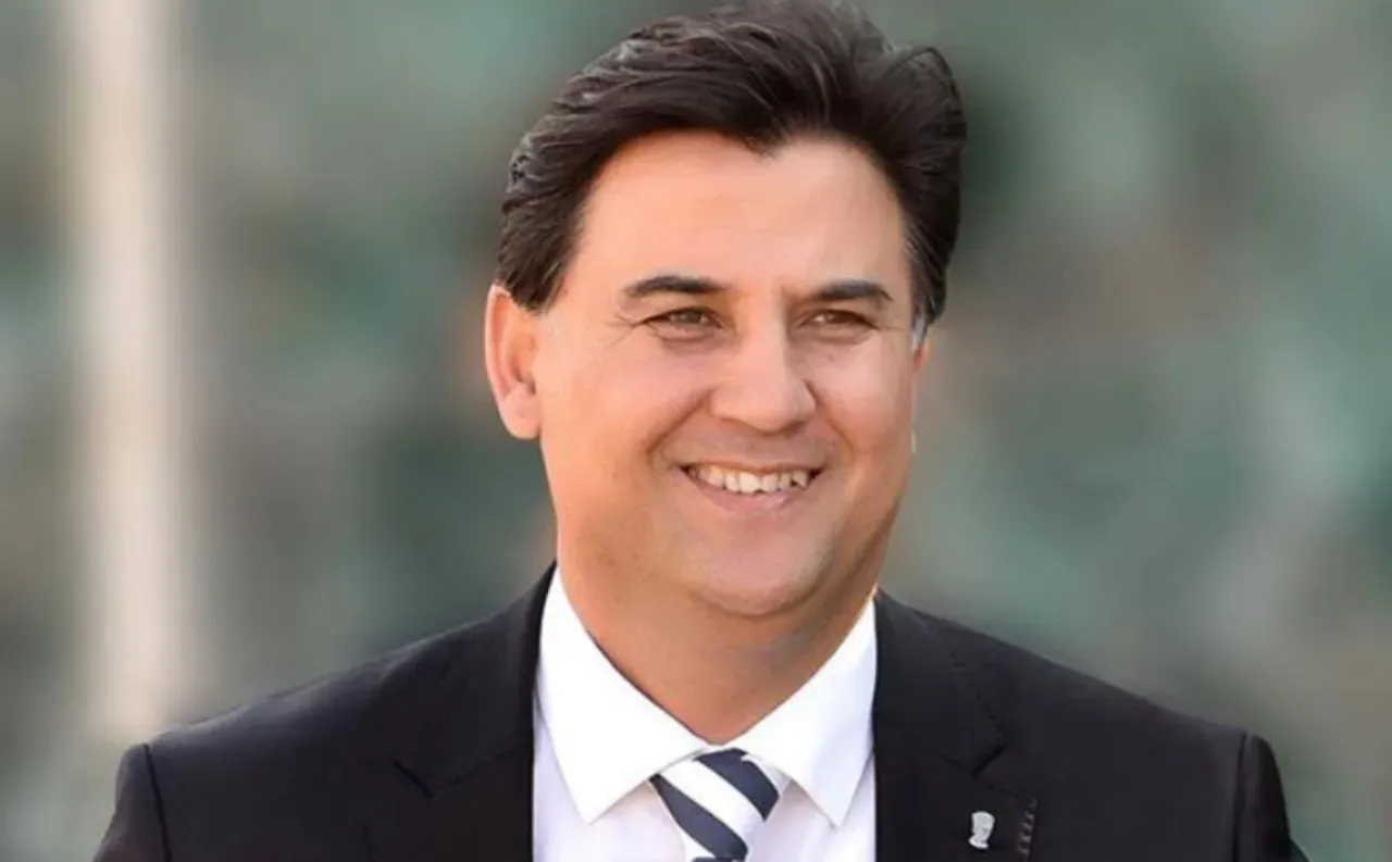 Alim Karaca Kimdir1