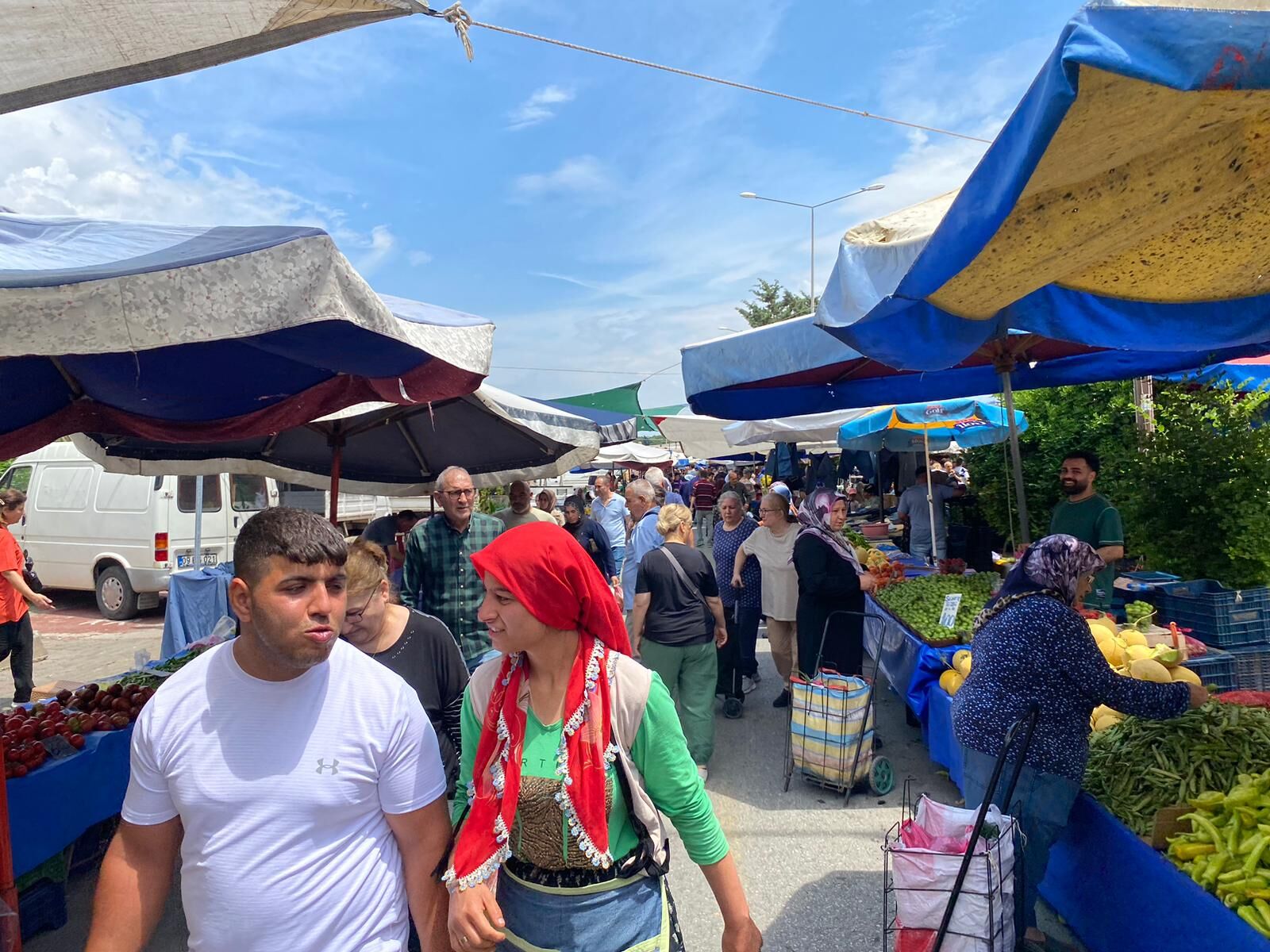 Aydın Pazarında Bayram Öncesi Yoğunluk (3)