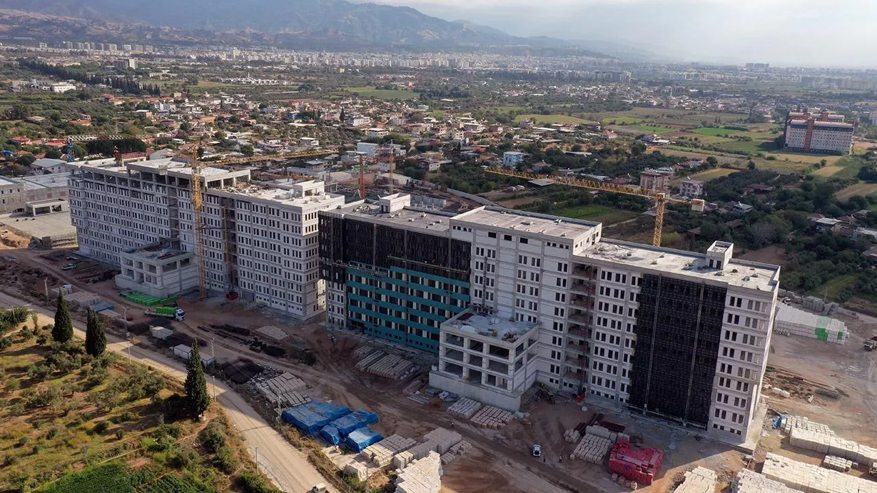 Aydın Şehir Hastanesinde Hangi Bölümler Hizmet Veriyor