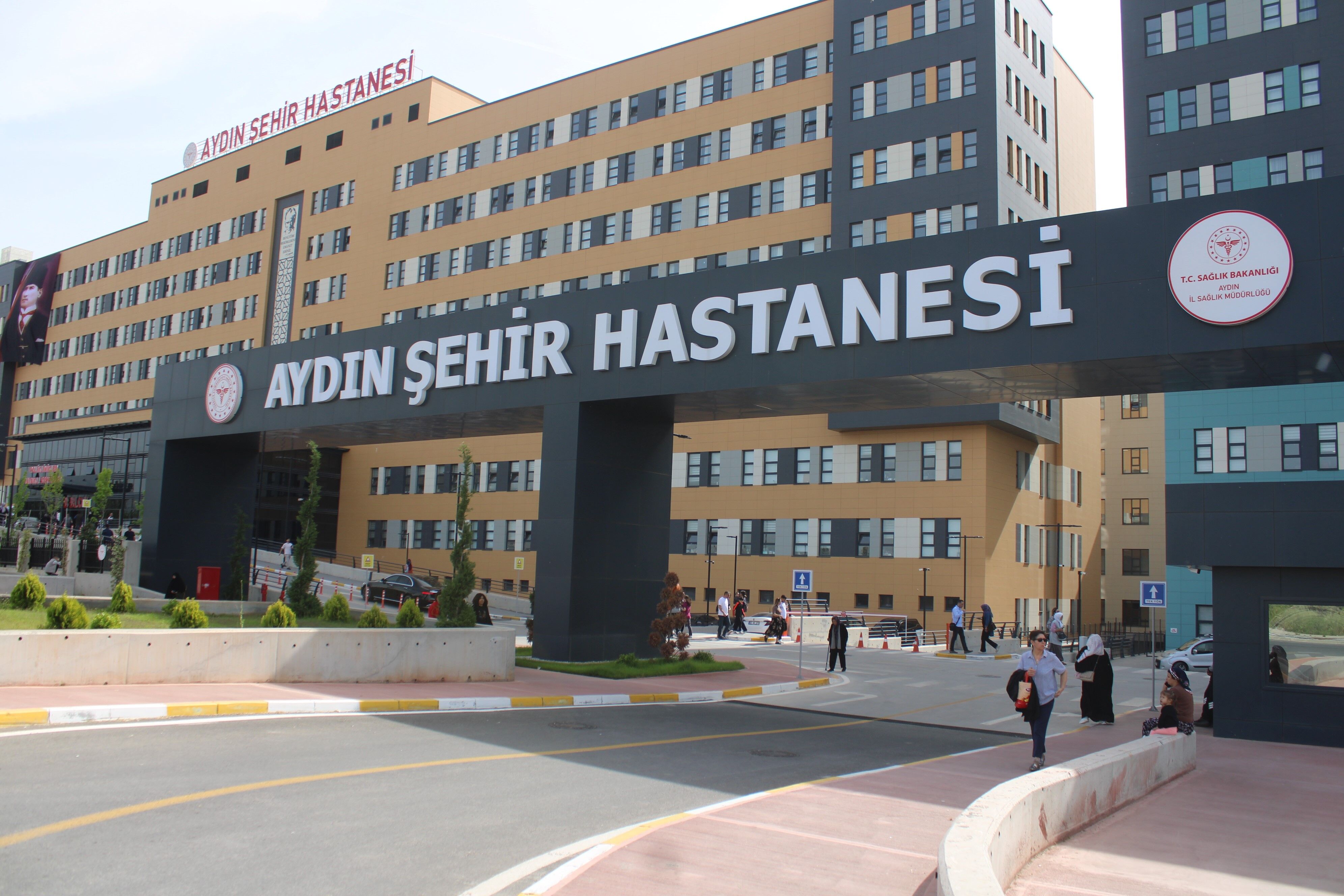 Aydın Şehir Hastanesi’nde yoğun mesai başladı: Vatandaşlardan tam not