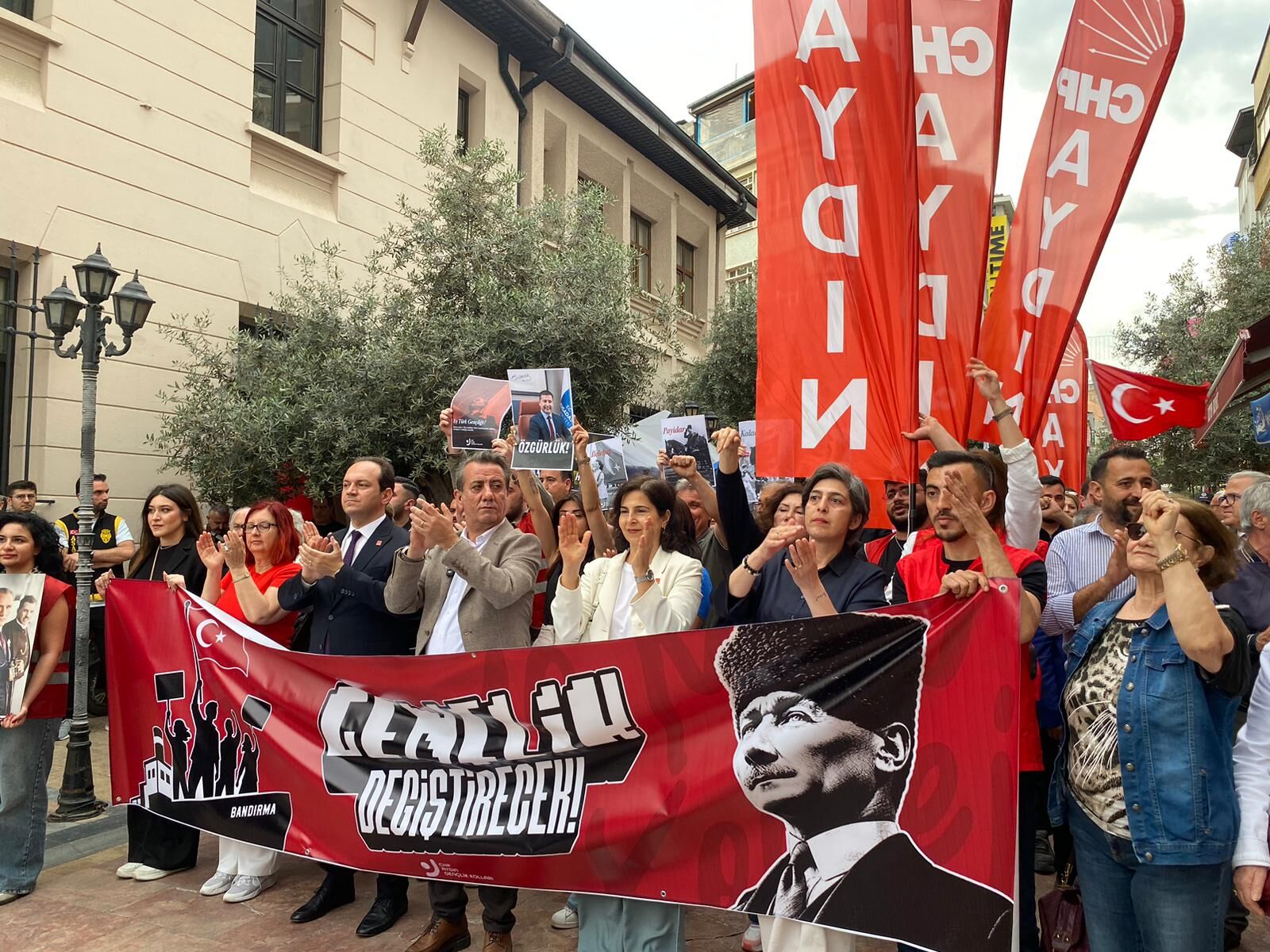 Aydın’da 19 Mayıs Coşkusu Sokaklara Taştı Chp’li Gençler Meydanlara Indi (1)