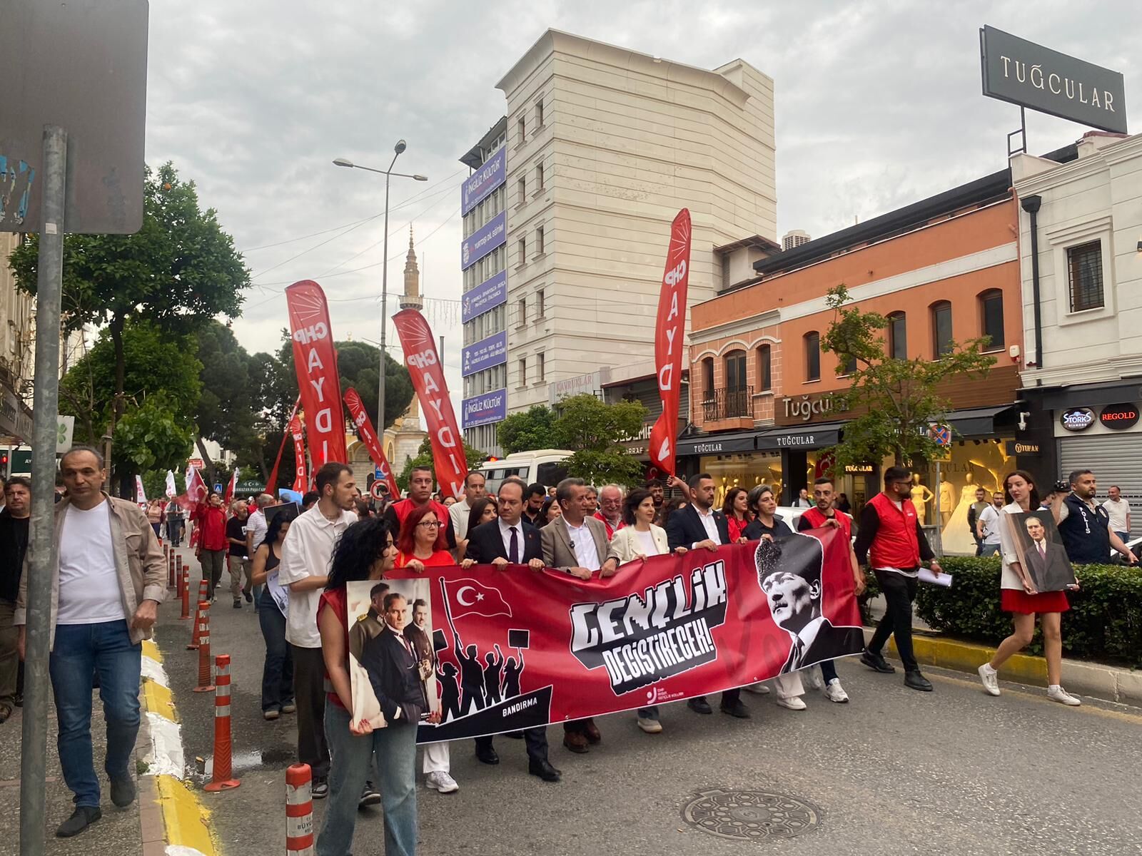Aydın’da 19 Mayıs Coşkusu Sokaklara Taştı Chp’li Gençler Meydanlara Indi (4)