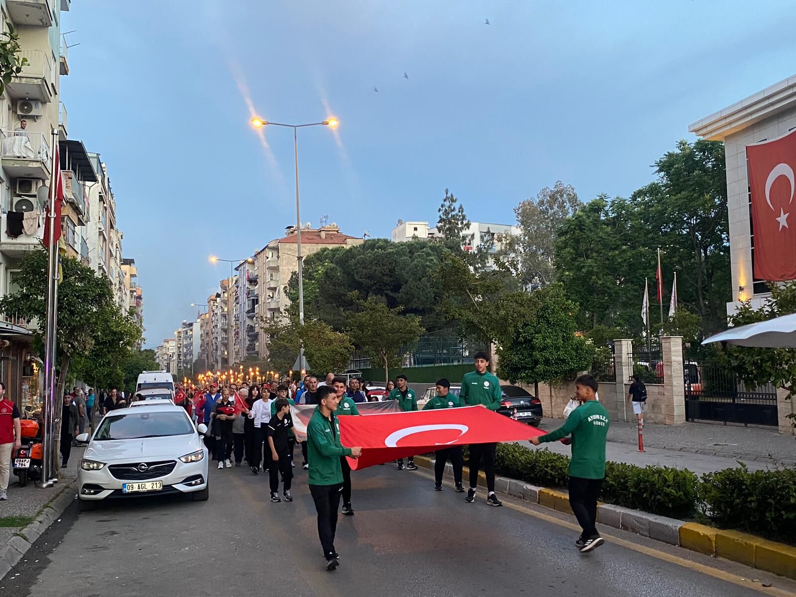 Aydın’da Fenerler Gençlik Bayramı Için Yandı (5)