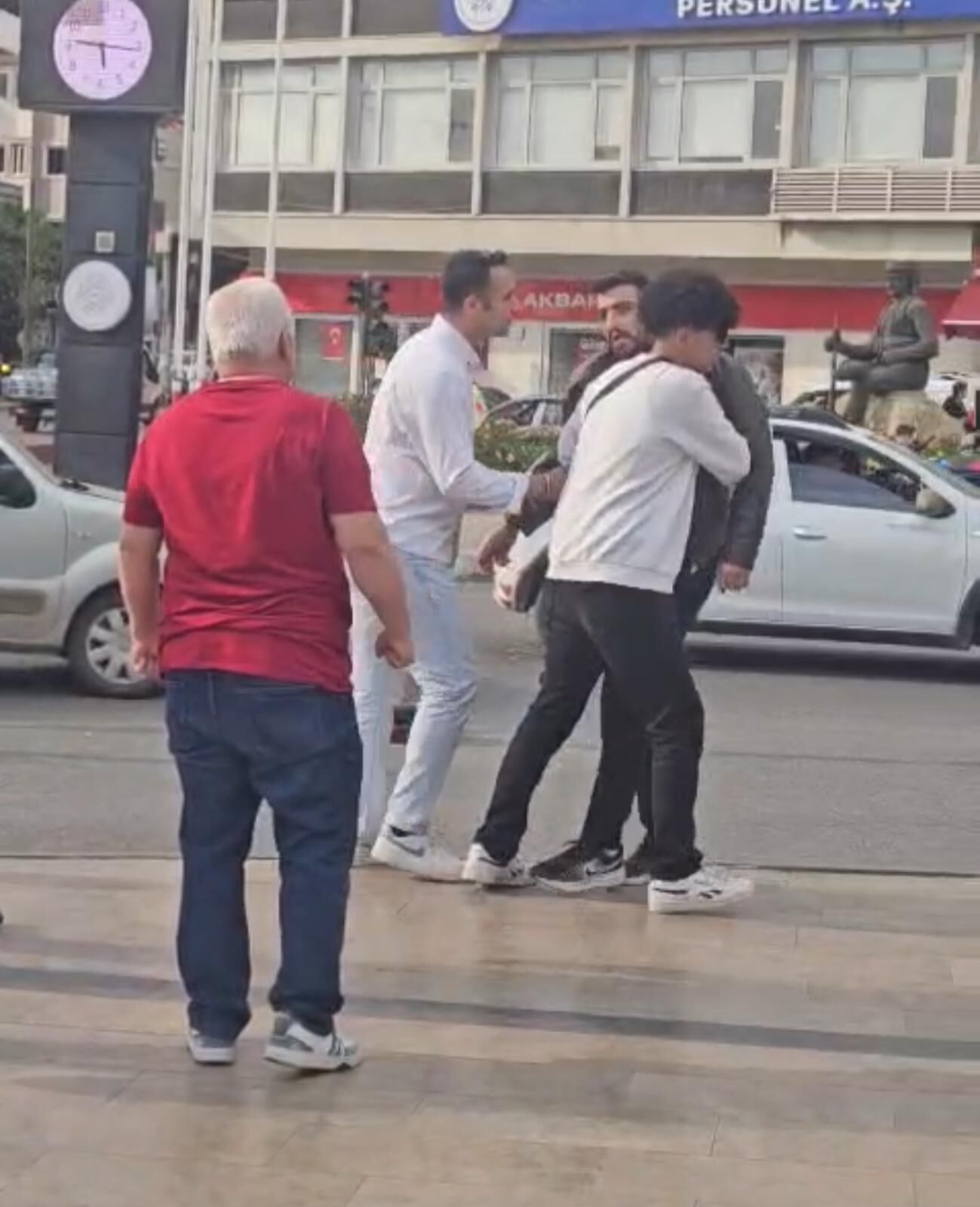 Aydın’da Gazeteci Süleyman Topbaş’a Saldırı (1)