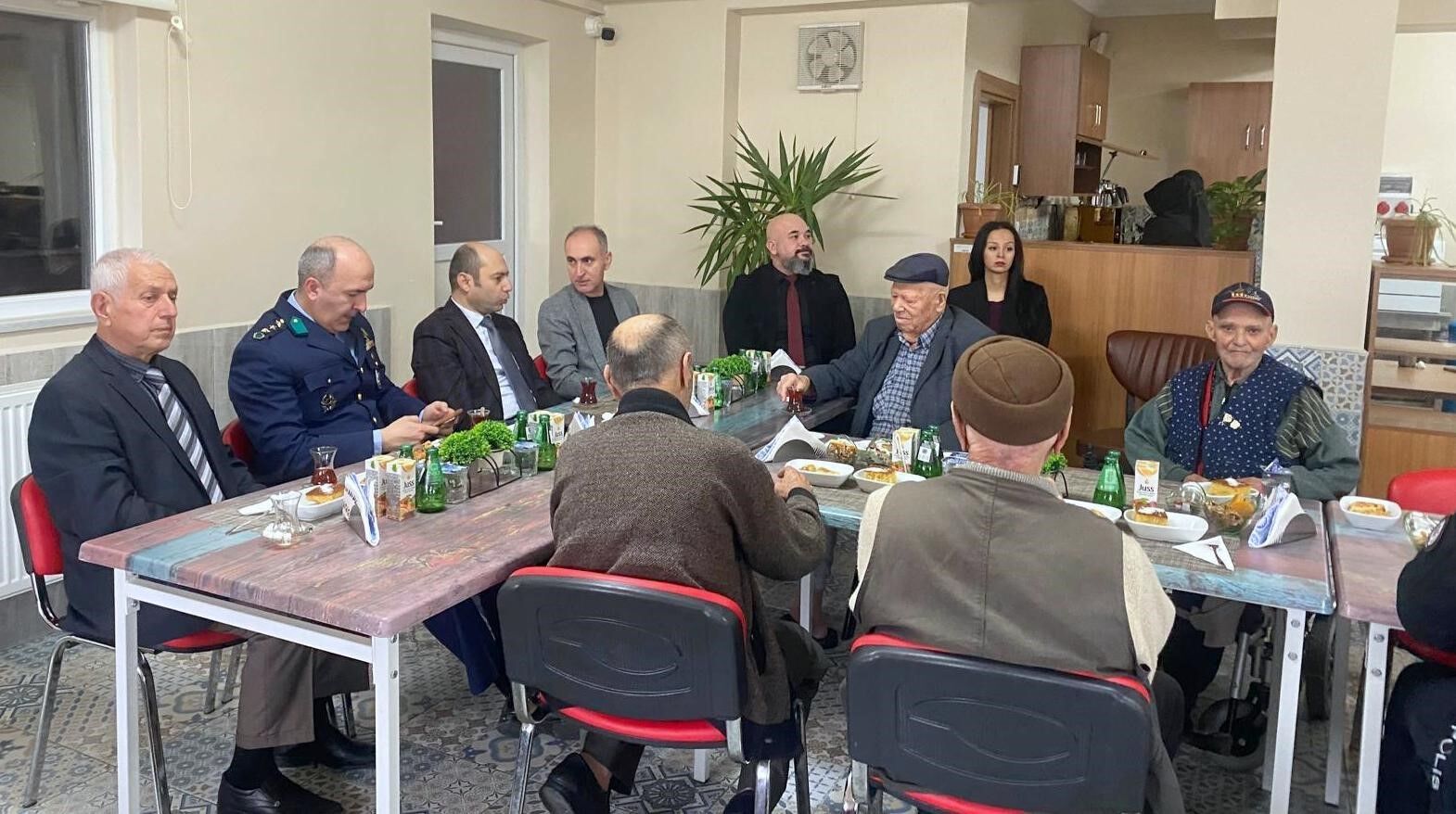 Aydın’da huzurevi sırası bekleyenlere kritik haber! Yaş sınırı 70’e çıktı