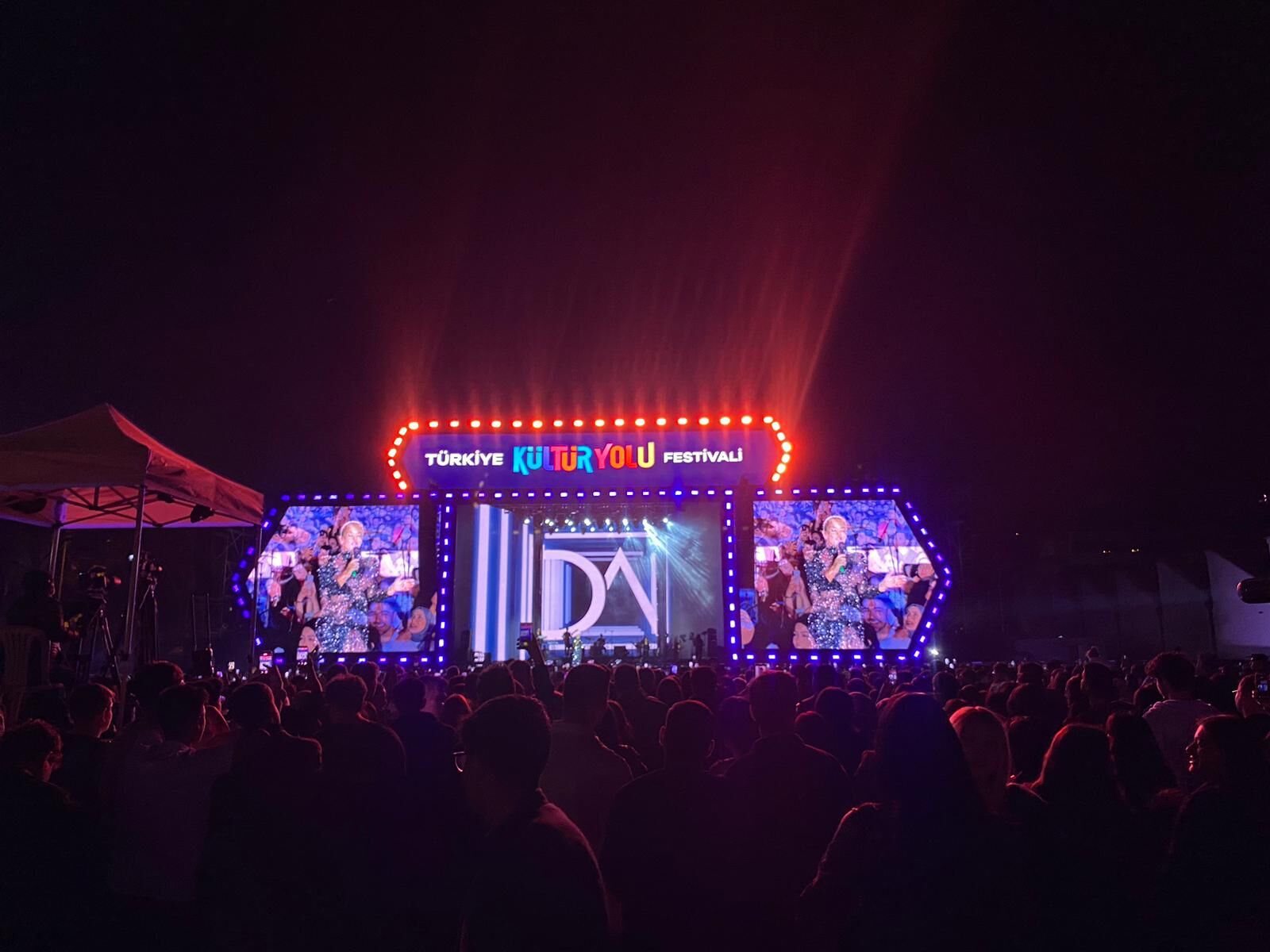 Aydın’da Kültür Yolu Festivali Devam Ediyor Demet Akalın’a Yoğun Ilgi (1)