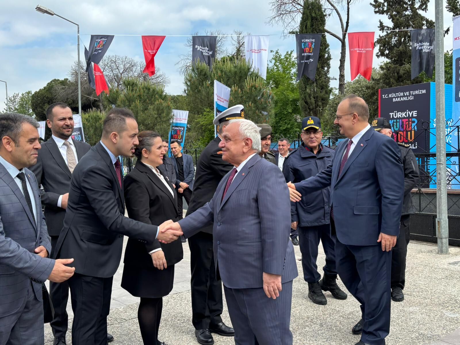 Aydın’da Kültür Yolu Festivaliyle Atilla Koç Kültür Merkezi Açıldı (1)