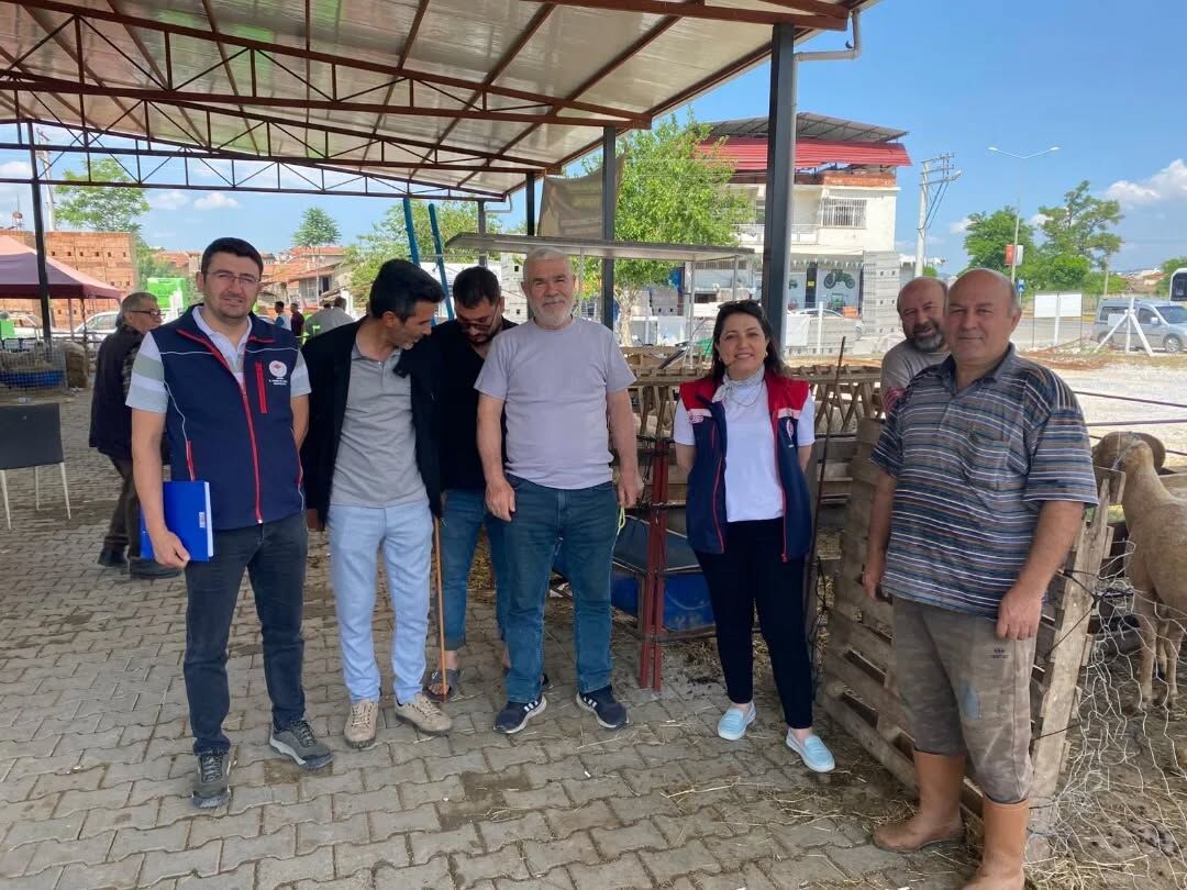 Aydinda Kurban Satis Alanlarinda Siki Denetim Ekipler Bayram 665662 B52135