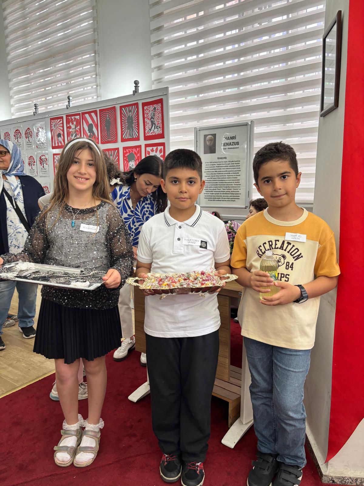Aydın’da mezuniyet öncesi duygu dolu sergi