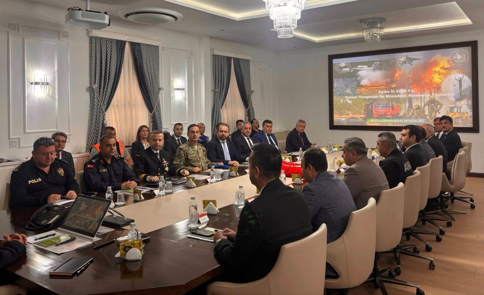 Aydın’da orman yangınlarına karşı kritik zirve: Tüm kurumlar teyakkuzda