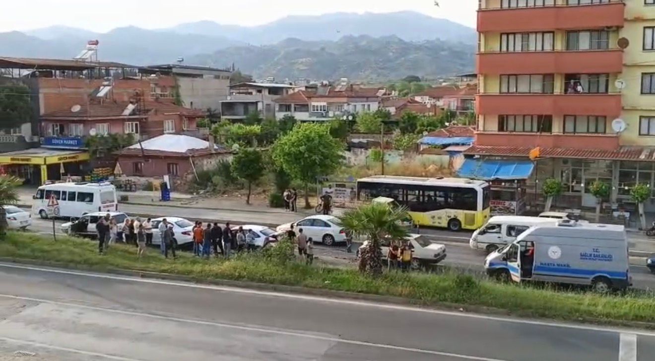 Aydın’daki Ölüm Geçidinde Yine Kaza Yaşandı Çok Sayıda Yaralı Var (2)