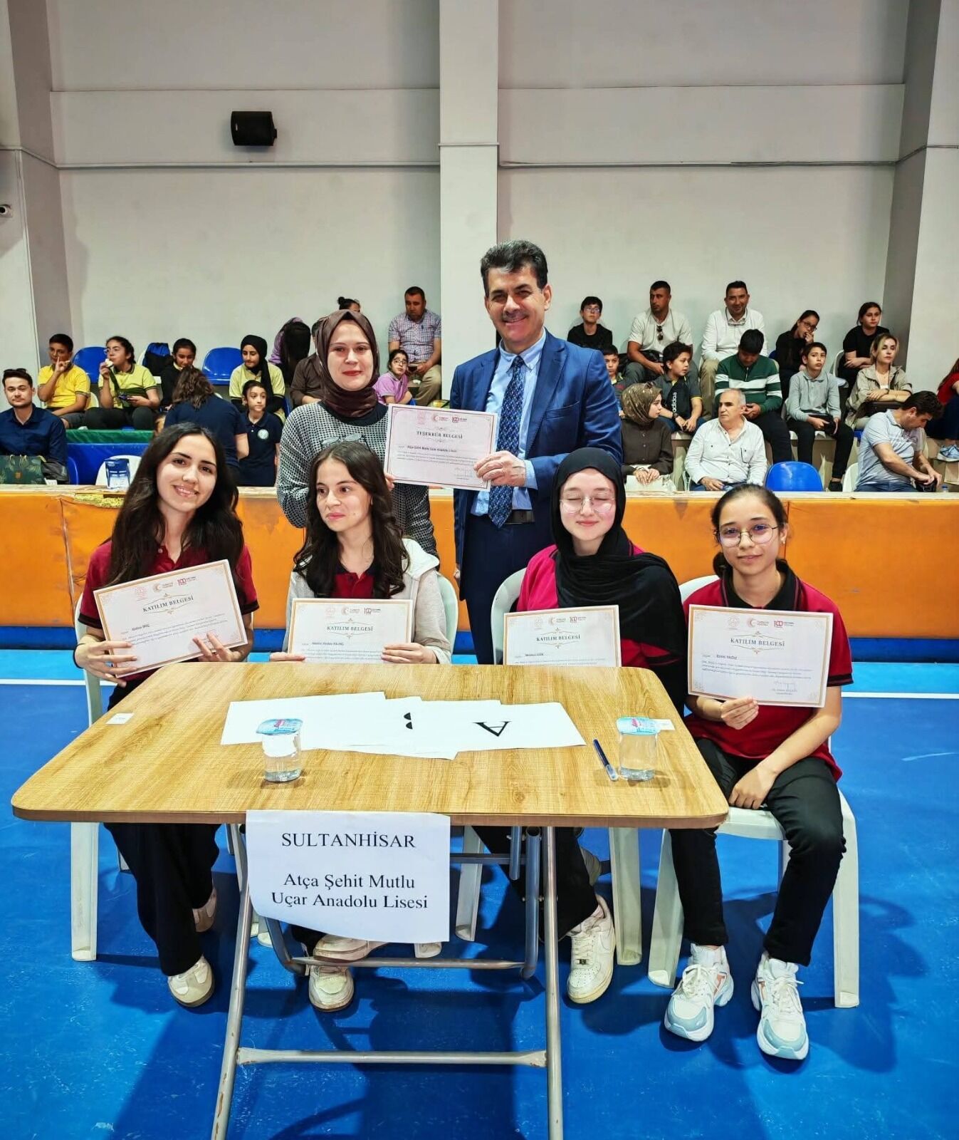 Aydın'ın 17 ilçesi bu etkinlikte buluştu! Başarılı öğrenciler ödüllendirildi