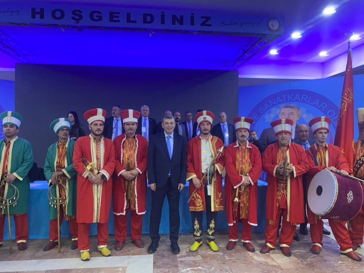 AYESOB binasında coşkulu kutlama Künkcü'den mehterli gövde gösterisi