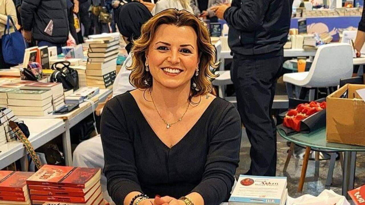 Ayten Öztürk Kimdir1