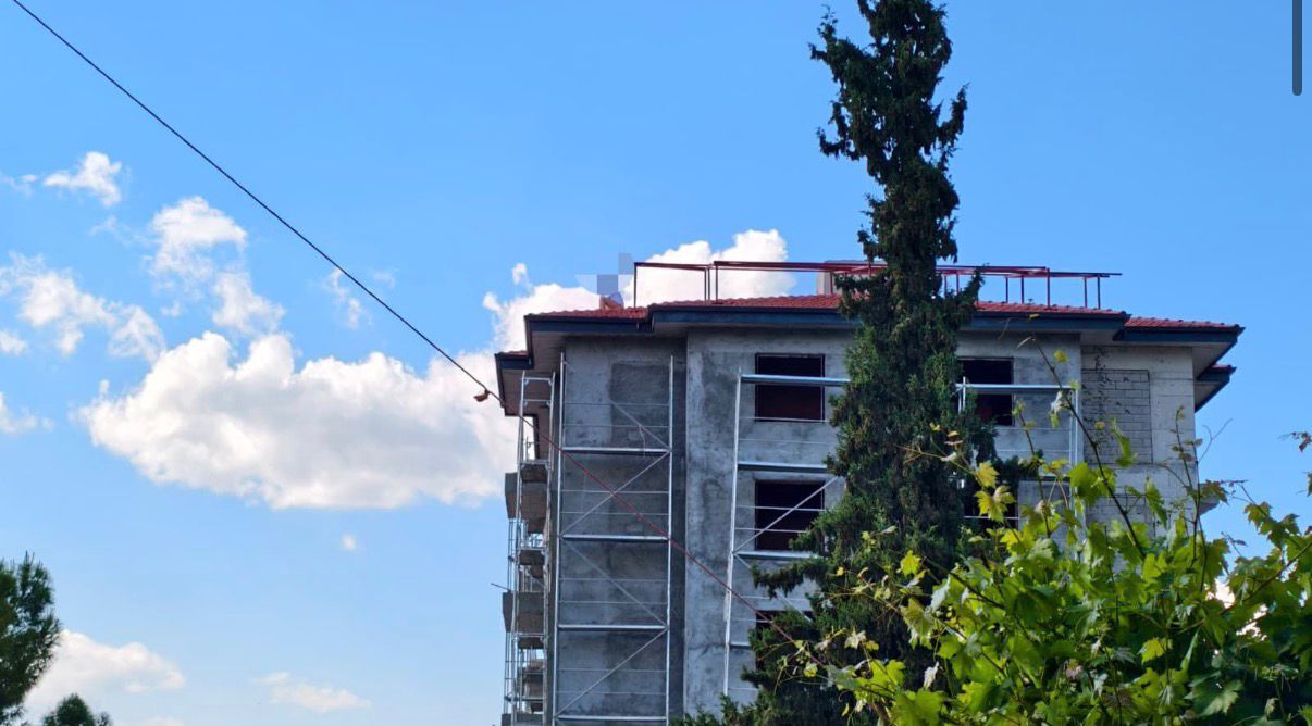 Bozdoğan’da Nefes Kesen Dakikalar! İnşaatın Çatısında Can Pazarı! (1)