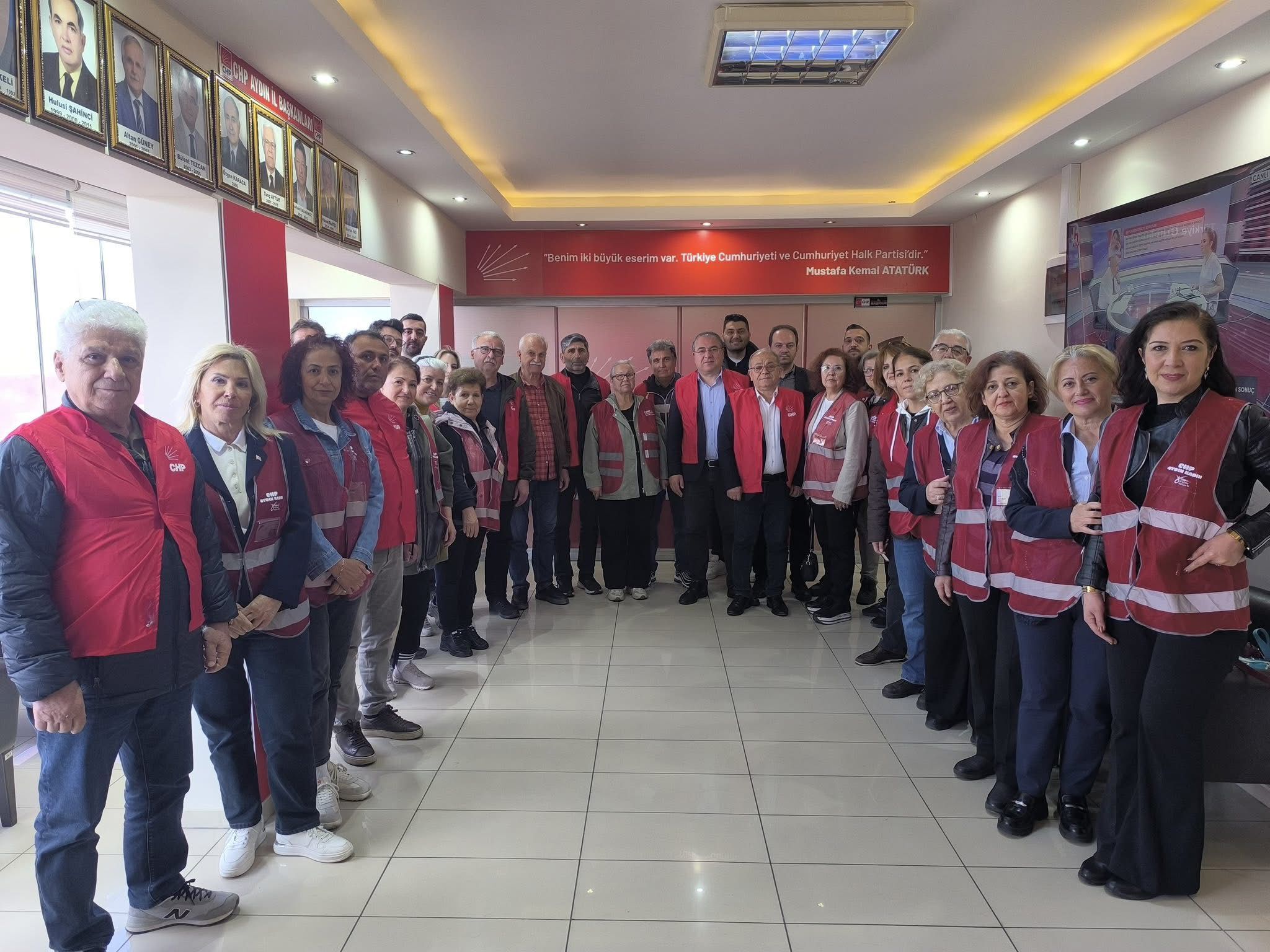 CHP Aydın’da sahaya indi! 17 ilçede eş zamanlı çalışma