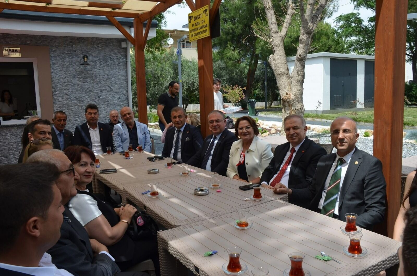 CHP Genel Başkan Yardımcısı Zeybek Didim’de açılış yaptı