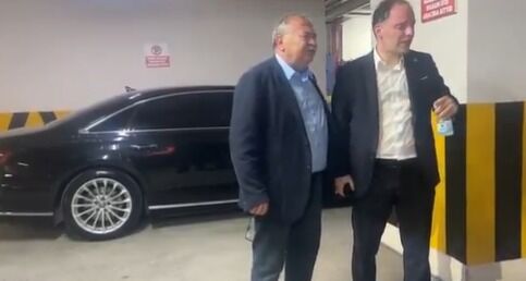 Chp Genel Merkezi’nde Gergin Anlar! Chp’li Bülbül Biber Gazı Yedi (1)