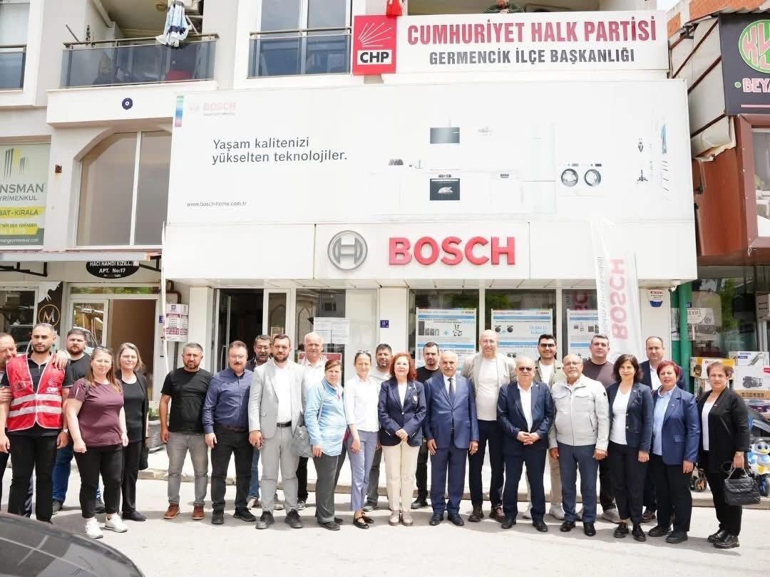 Chpli Heyet Pazarda Sahaya Indi Esnaf Ve Vatandasin Derdi Or 660711 C62076