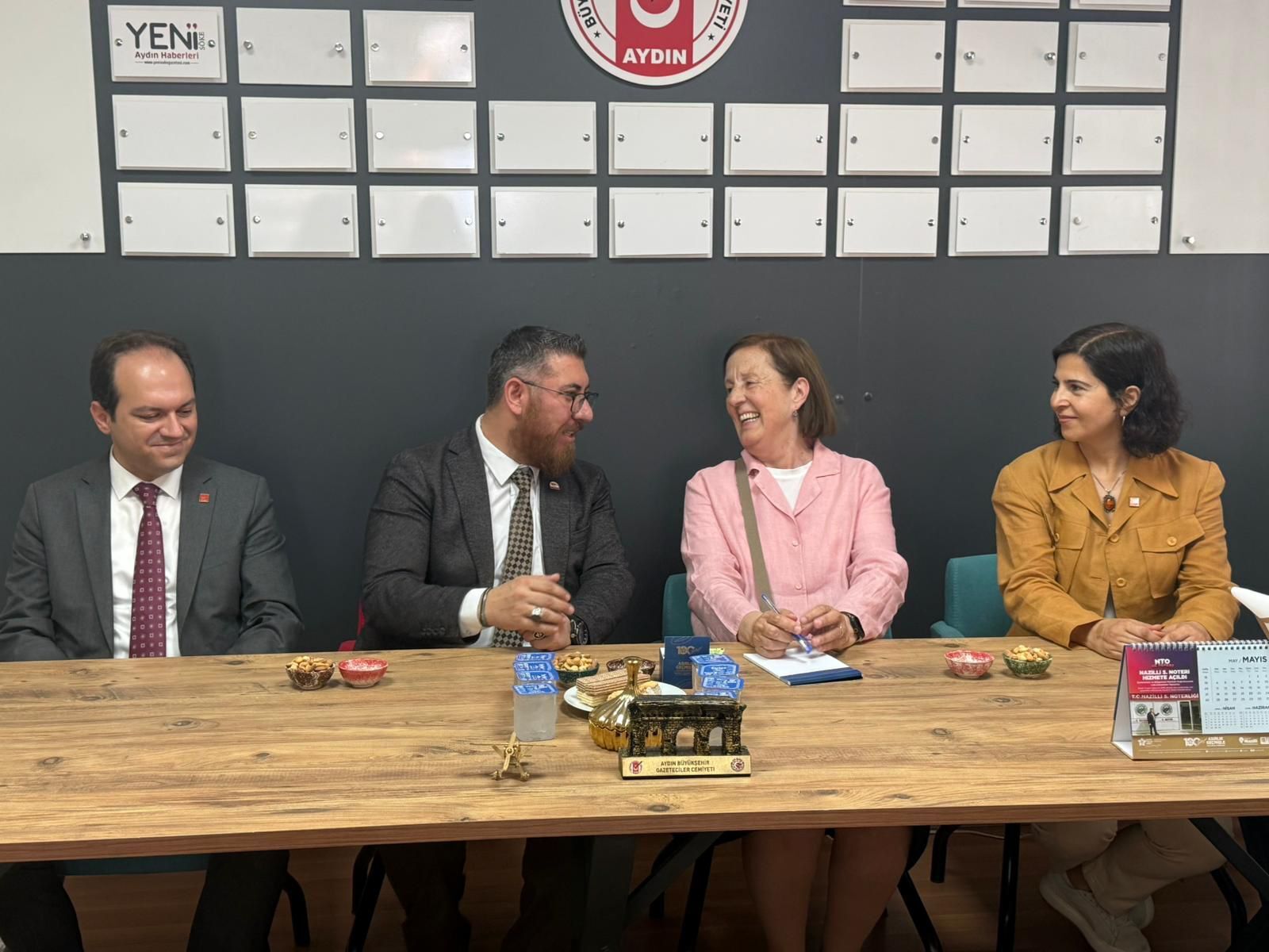 CHP’li Selma Aliye Kavaf’dan ABGC’ye ziyaret